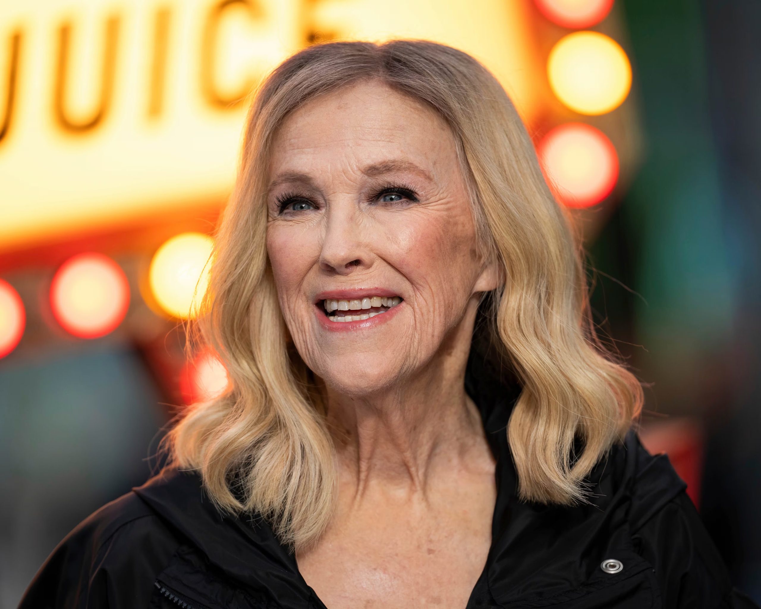 La actriz murió a los 71 años el 30 de enero en Los Ángeles a causa de una embolia pulmonar con cáncer rectal como condición subyacente (Foto Scott A Garfitt/Invision/AP)