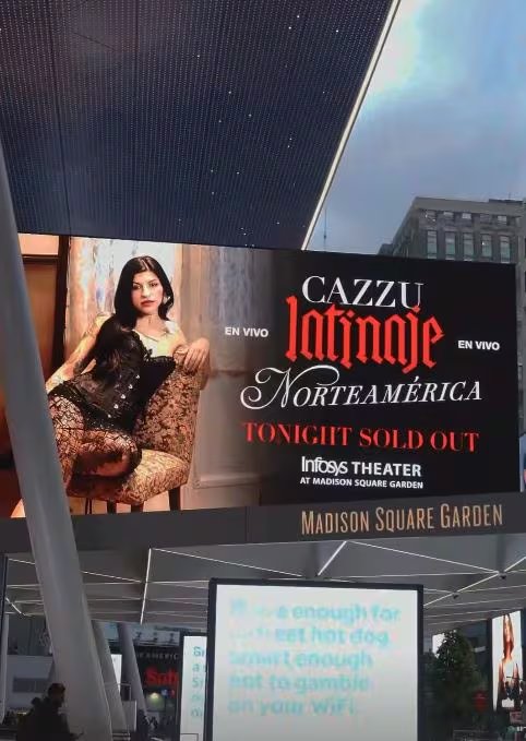 La marquesina de la presentación de Cazzu en el Madison Square Garden de Nueva York