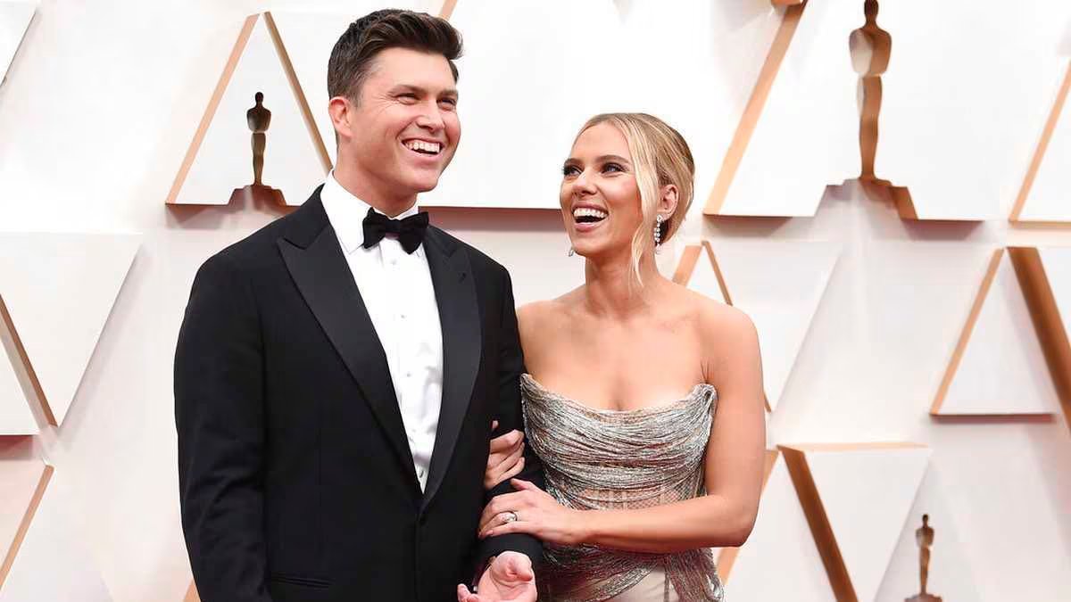 Aunque se formó en Harvard, Colin Jost decidió dedicarse al humor profesional tras su paso por el club Lampoon y una breve incursión en la economía (@JohanssonArg)