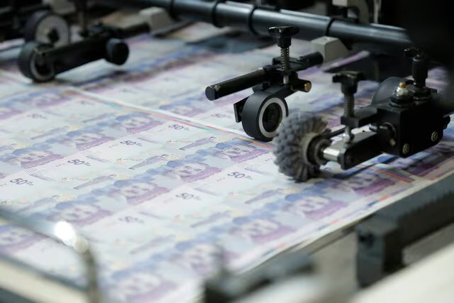 Emisión de deuda pública refleja aumento en el costo de financiamiento del país. - crédito Colprensa
