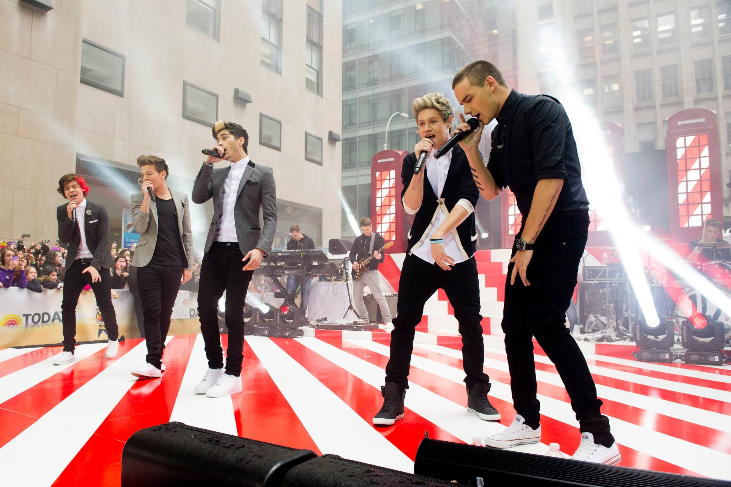 Niall Horan resalta la evolución de su público, desde seguidores de One Direction hasta nuevas generaciones atraídas por sus actuaciones y apariciones en The Voice (Charles Sykes/Invision/AP)
