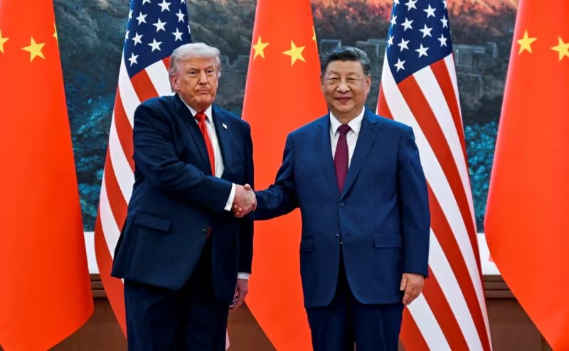 Chino dijo que acordó con Estados Unidos una reducción arancelaria sobre ciertos “productos relevantes” (Kenny Holston/Pool vía REUTERS)