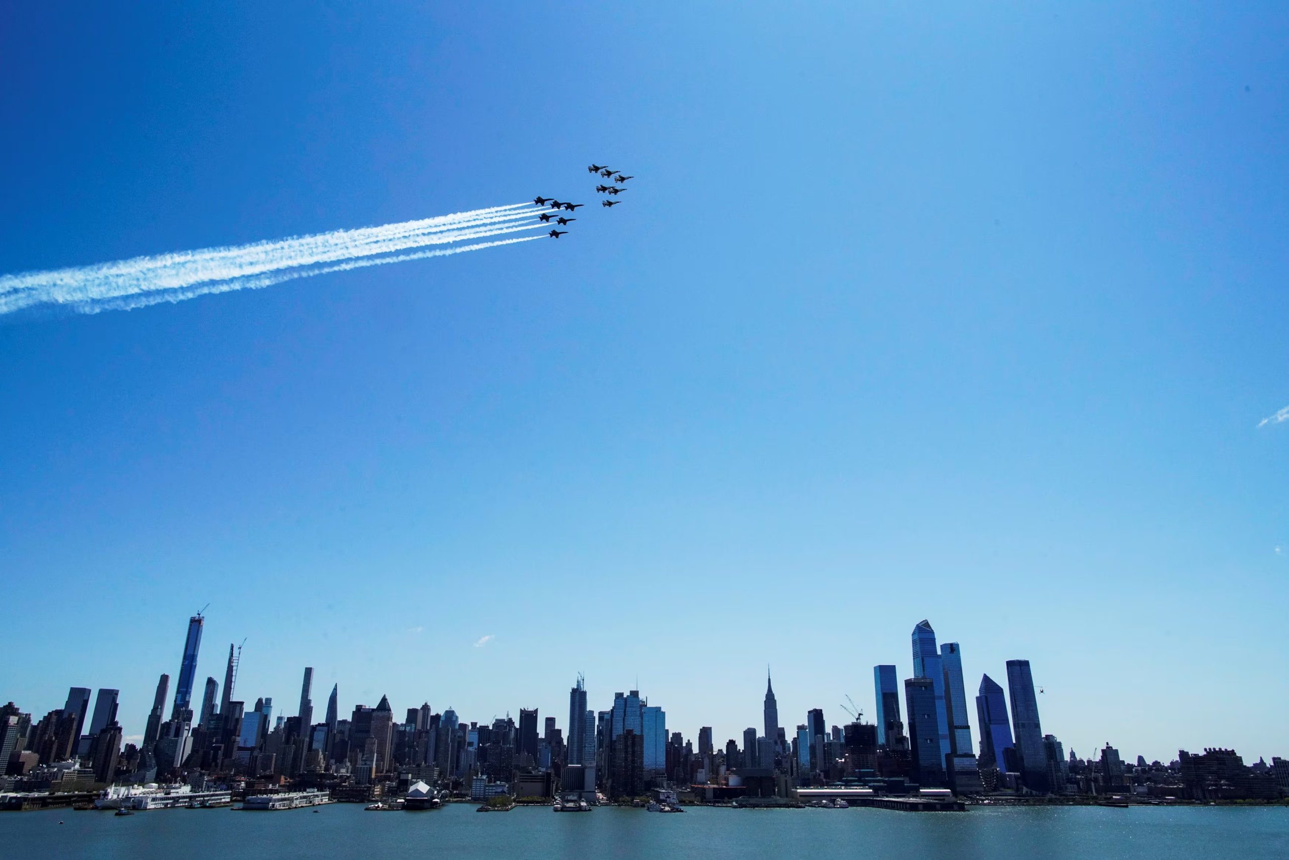 La experiencia aérea con los Blue Angels terminó de convencer al actor para interpretar a Maverick (REUTERS/Eduardo Munoz )