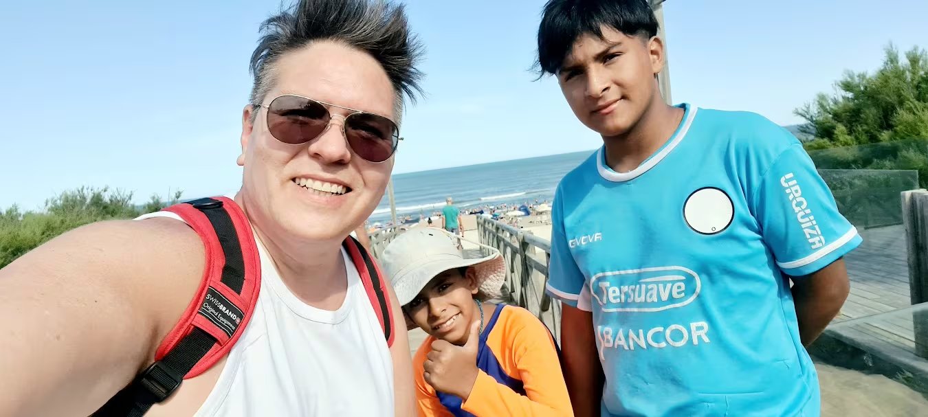 La adopción de adolescentes fue uno de los mayores desafíos que afrontó Tomás y asegura que fue lo mejor que le pasó en la vida