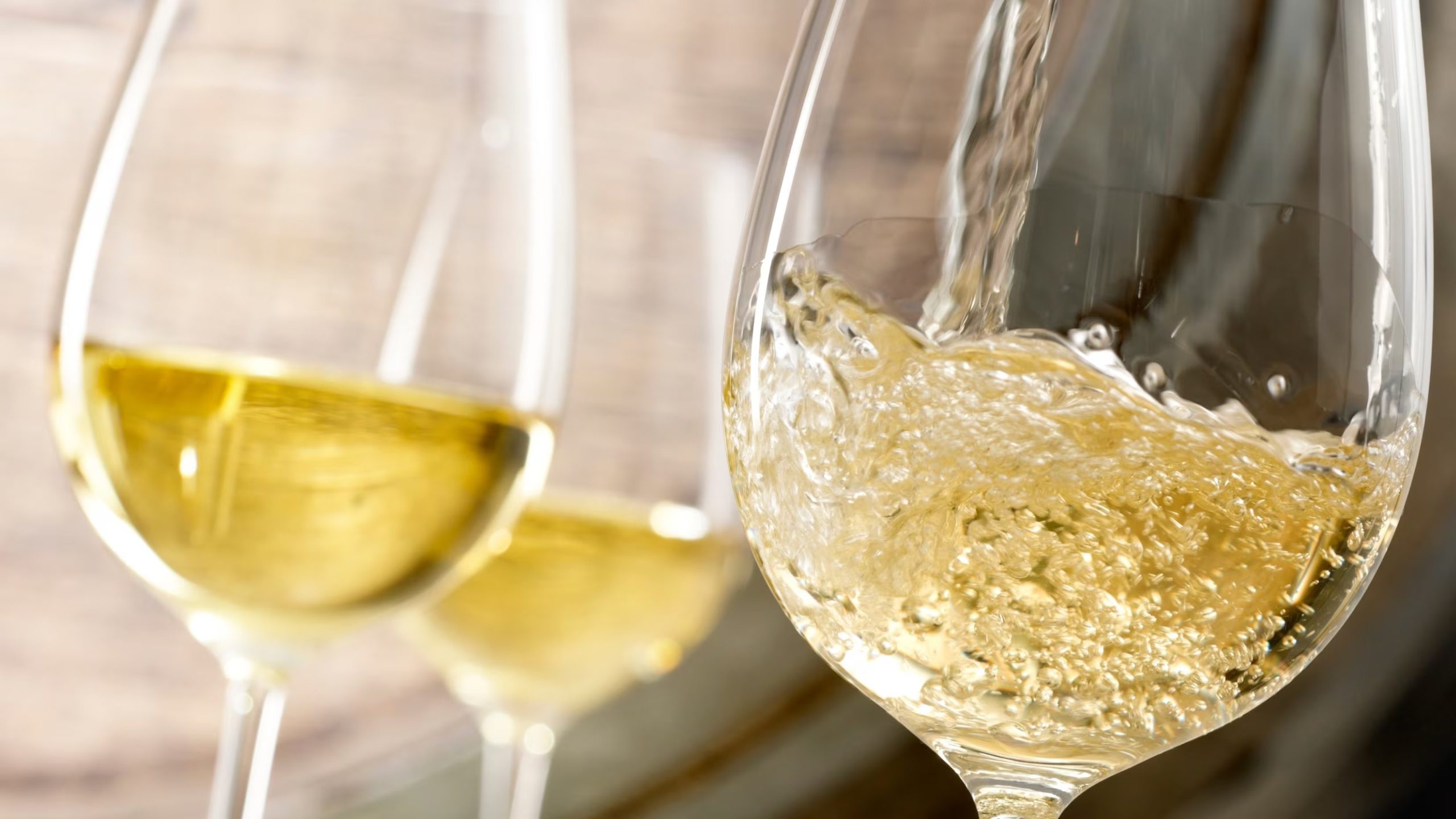 El Día del Sauvignon Blanc se celebra el 1 de mayo de 2026, coincidiendo con el Día del Trabajador en Argentina y otros países (Freepik)