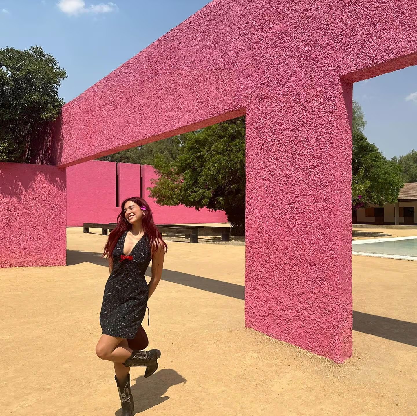 Dua Lipa en la Casa Luis Barragán (Instagram Dua Lipa)