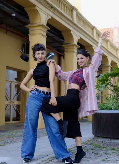 Las integrantes de Sarao proponen abrir el diálogo e incluso sugieren una colaboración o featuring junto a Shakira y Anitta - crédito Sarao/Instagram
