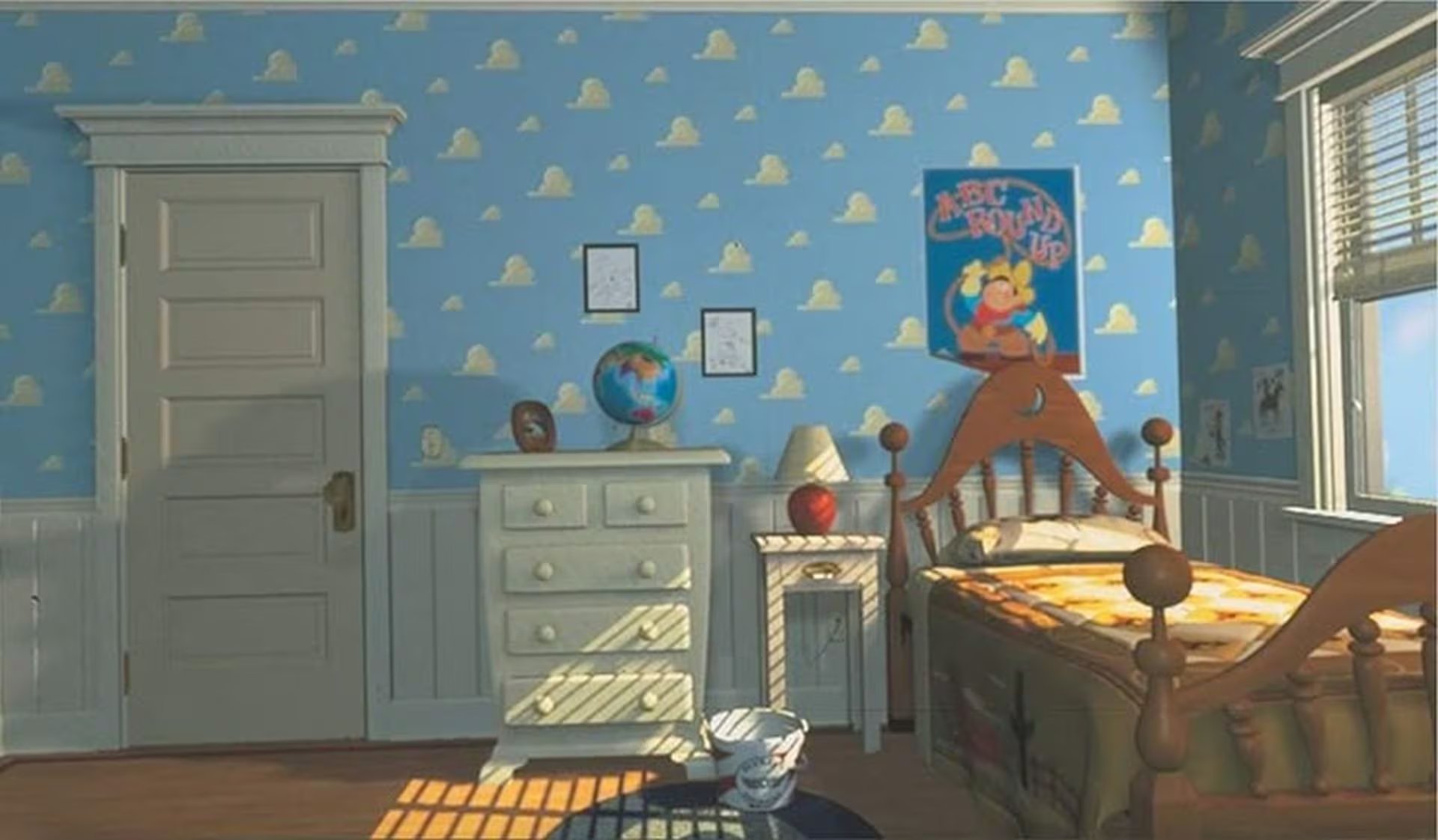 El fondo luce muy similar al icónico cuarto de Andy en la saga 