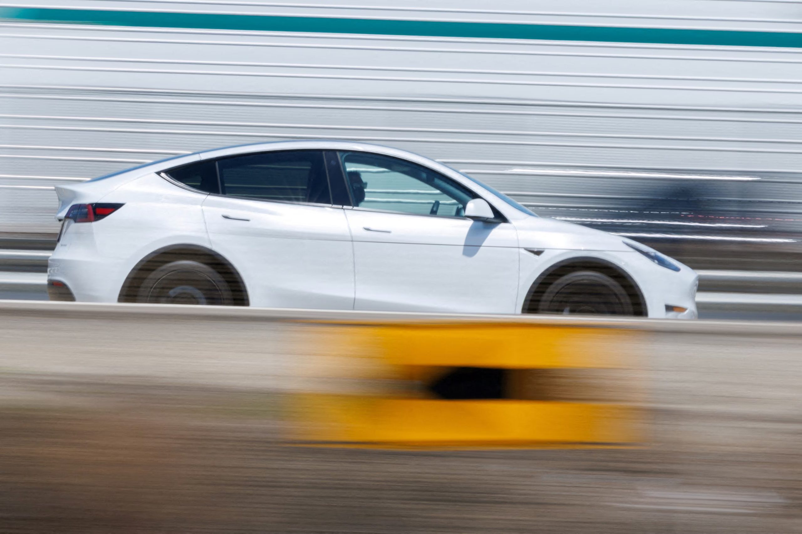 Tesla reportó 27 reclamaciones de garantía y dos informes de campo relacionados, pero no se registraron accidentes ni lesionados (REUTERS/Abhirup Roy/)