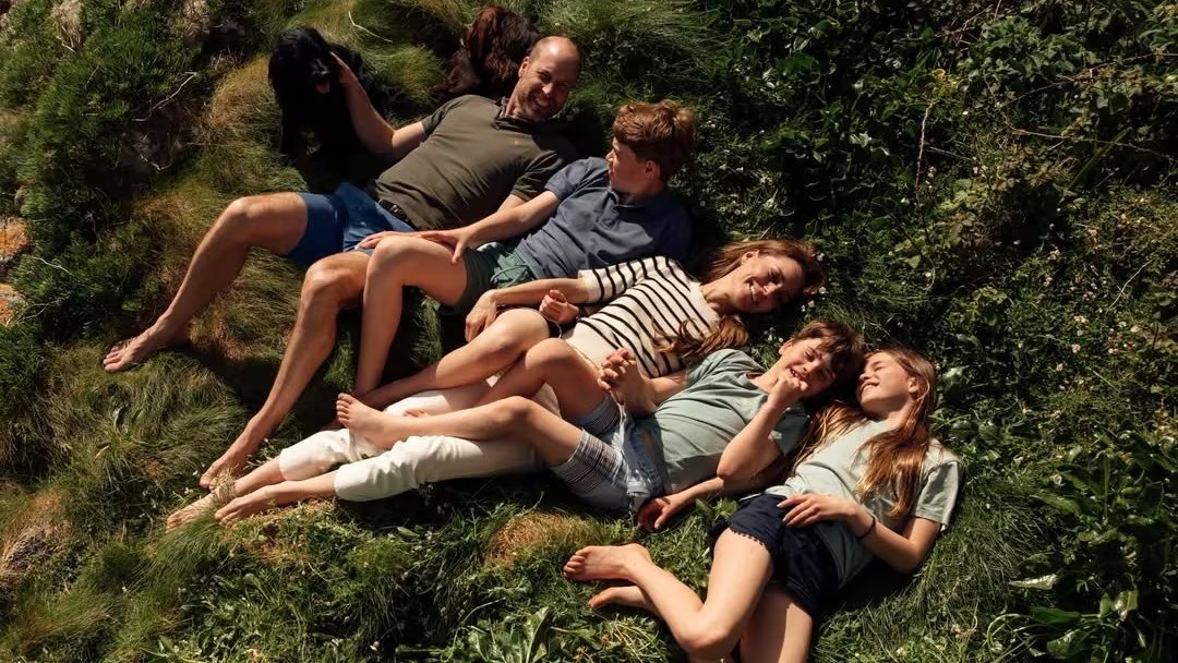 La tierna imagen familiar del príncipe Guillermo y Kate Middleton con sus hijos (Instagram)