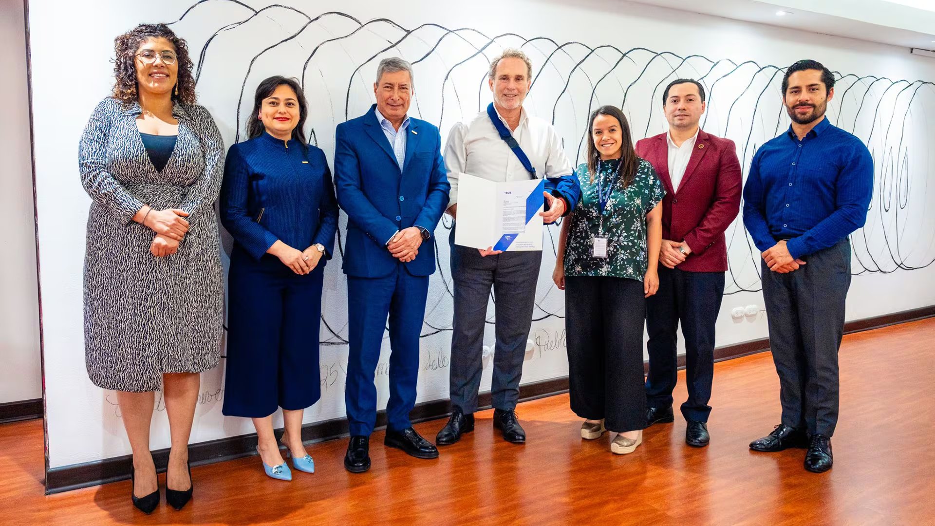 El teleférico entre el Aeropuerto Internacional La Aurora y Antigua Guatemala busca revolucionar la movilidad turística sostenible en el país.( Inguat Guatemala)