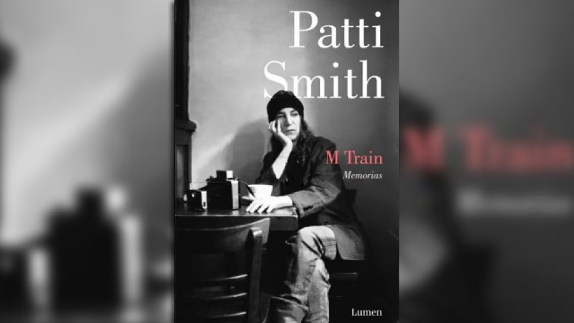A diferencia de otros relatos autobiográficos, 'M Train' aborda el fluir de la conciencia y entrelaza recuerdos, sueños y reflexión sobre la pérdida y el paso del tiempo