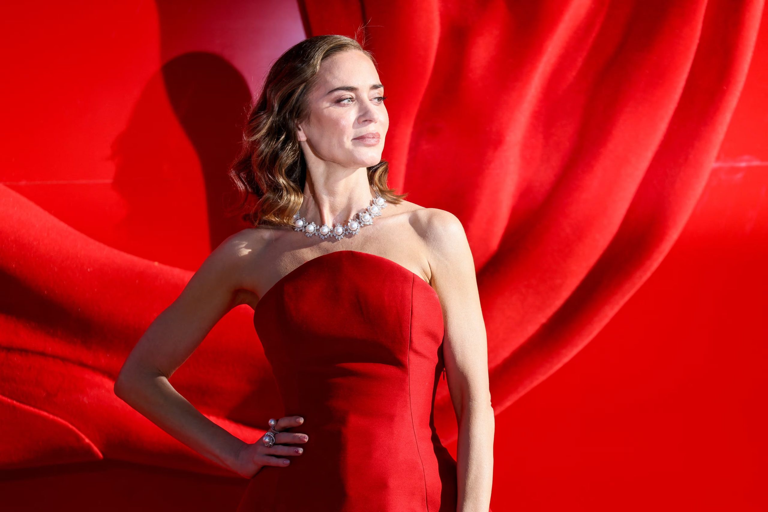 Emily Blunt aconsejó a las personas dejar sus empleos si les causa infelicidad. (REUTERS/Jack Taylor)
