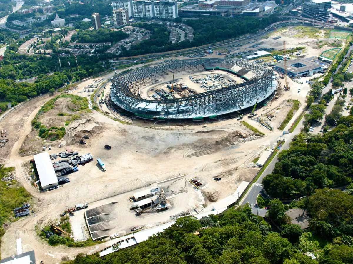 El diseño del estadio en El Salvador integra sistemas digitales de gestión que optimizan el consumo de energía y agua para mayor sostenibilidad. (INDES)