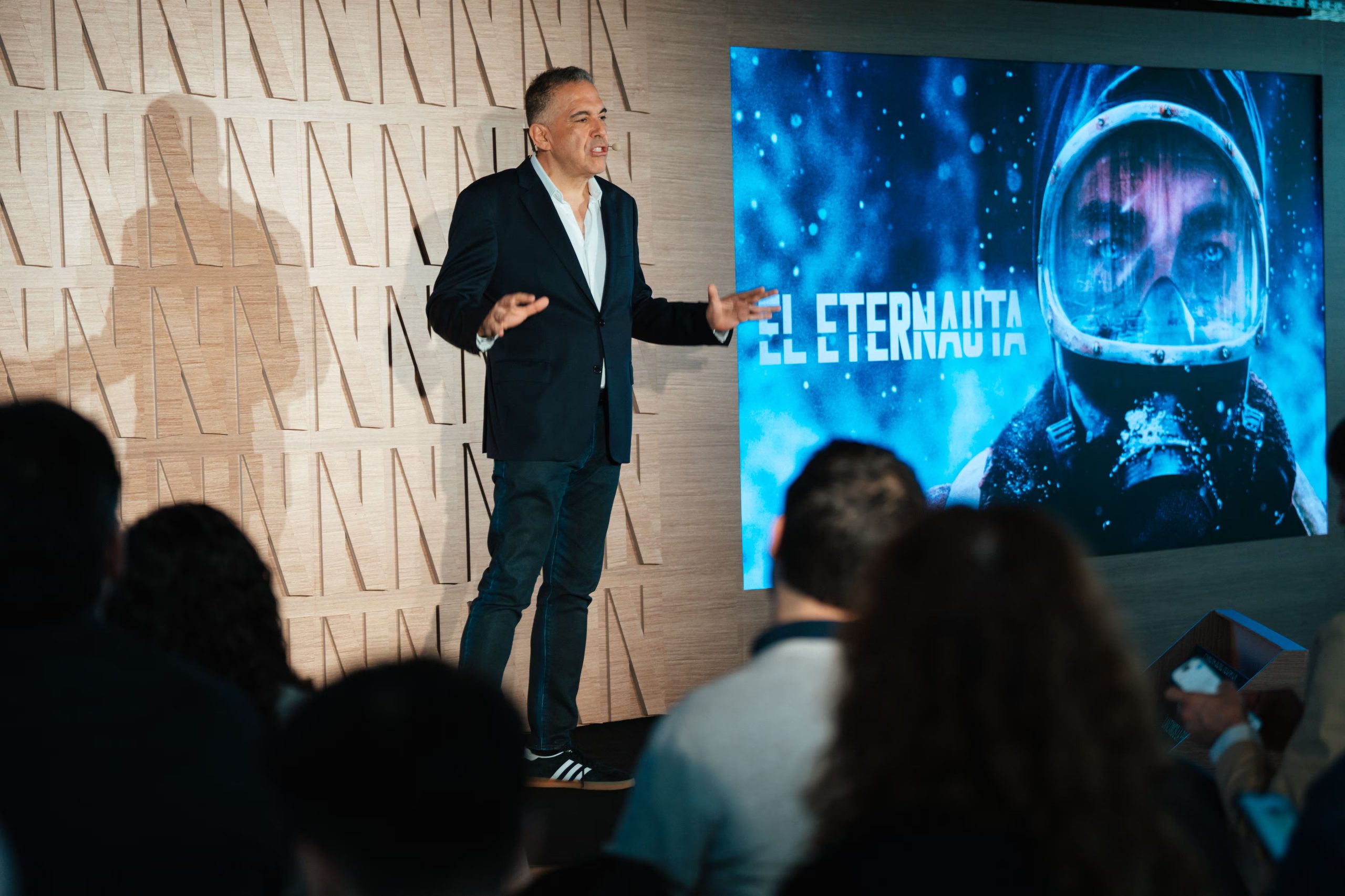 “Nuestra producción más grande contó con casi 3.000 personas trabajando en distintas áreas”, dijo Ramos, al referirse a El Eternauta