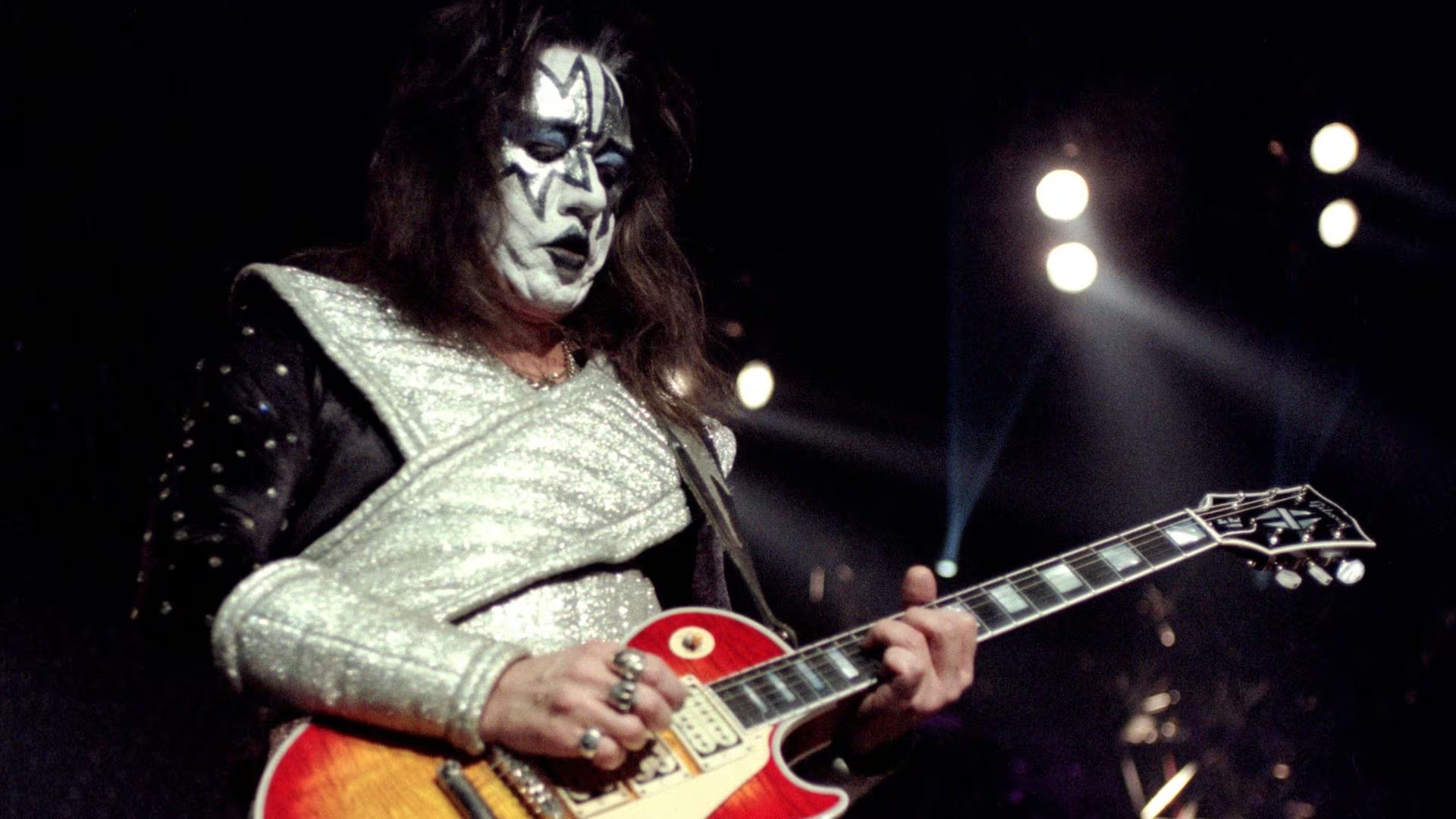 Ace Frehley, guitarrista emblemático, fue el más afectado por el desgaste y la presión del entorno de éxito, según Simmons (Fabio Diena)
