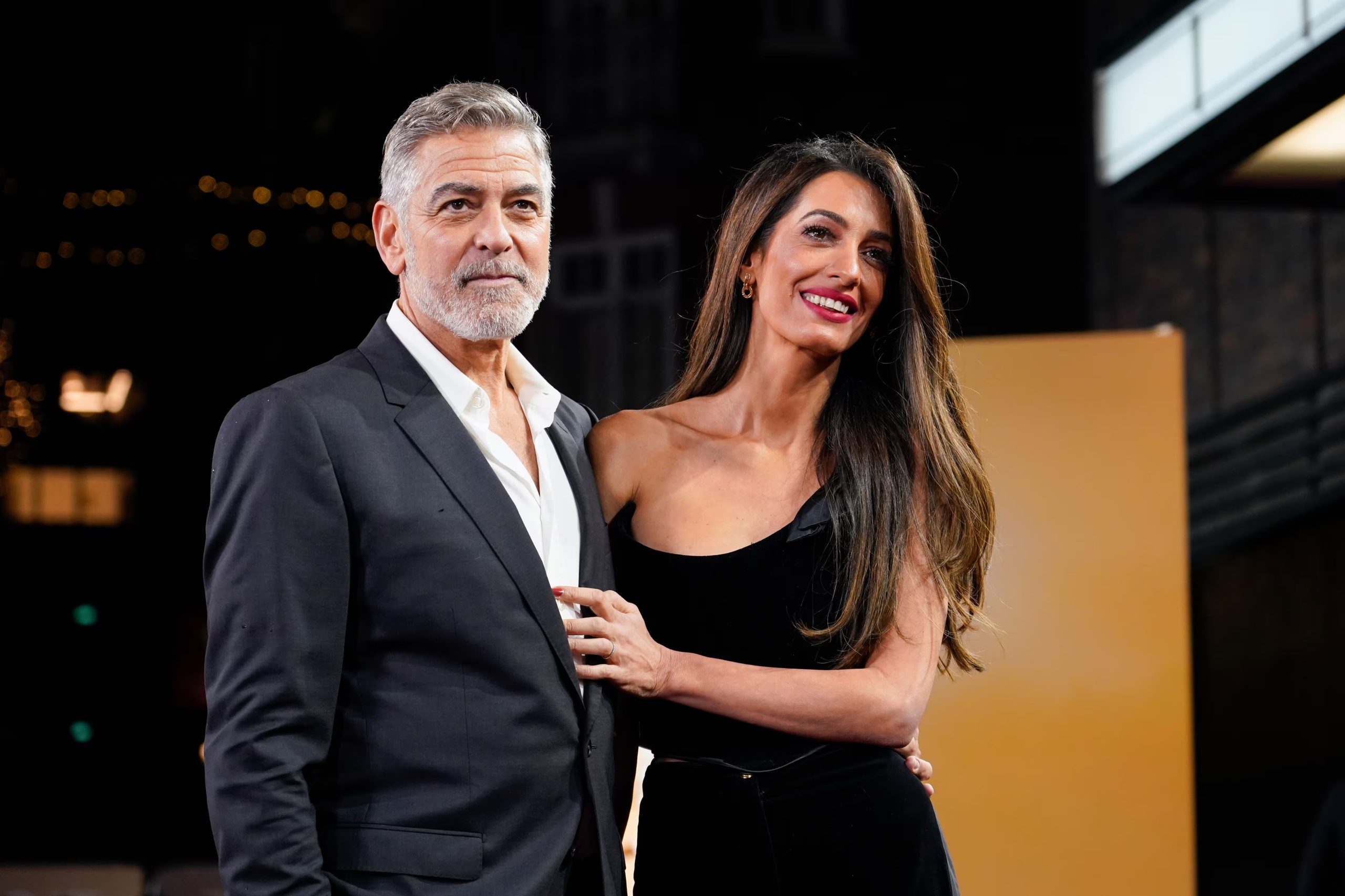 El actor ganador del Oscar, casado con Amal desde 2014, reflexionó sobre la importancia de una carrera diversa, que evita el encasillamiento y permite longevidad profesional (Alberto Pezzali/Invision/AP)
