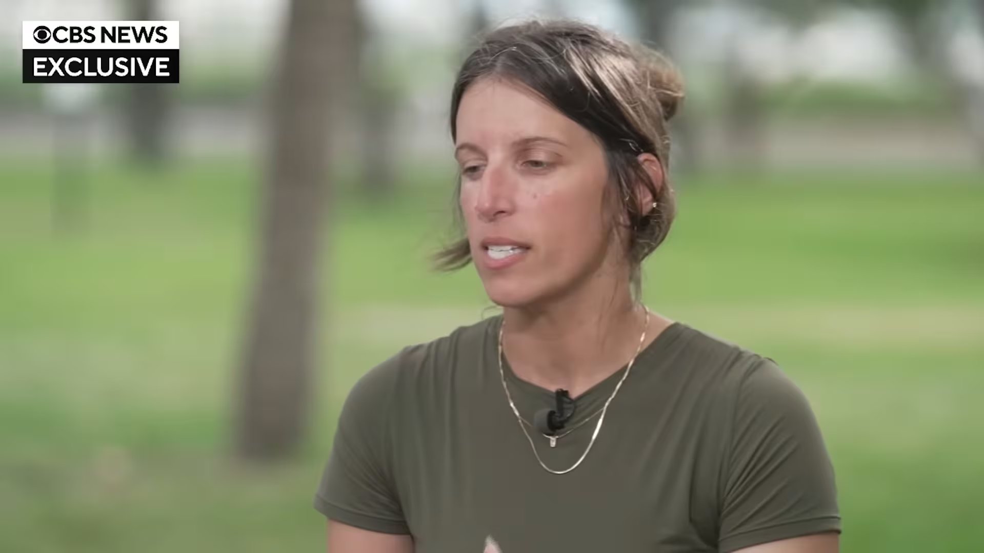 La justicia de Florida desestimó la multa a Katie Thomas al no hallar pruebas suficientes de uso del teléfono al conducir (Captura de video: CBS News).