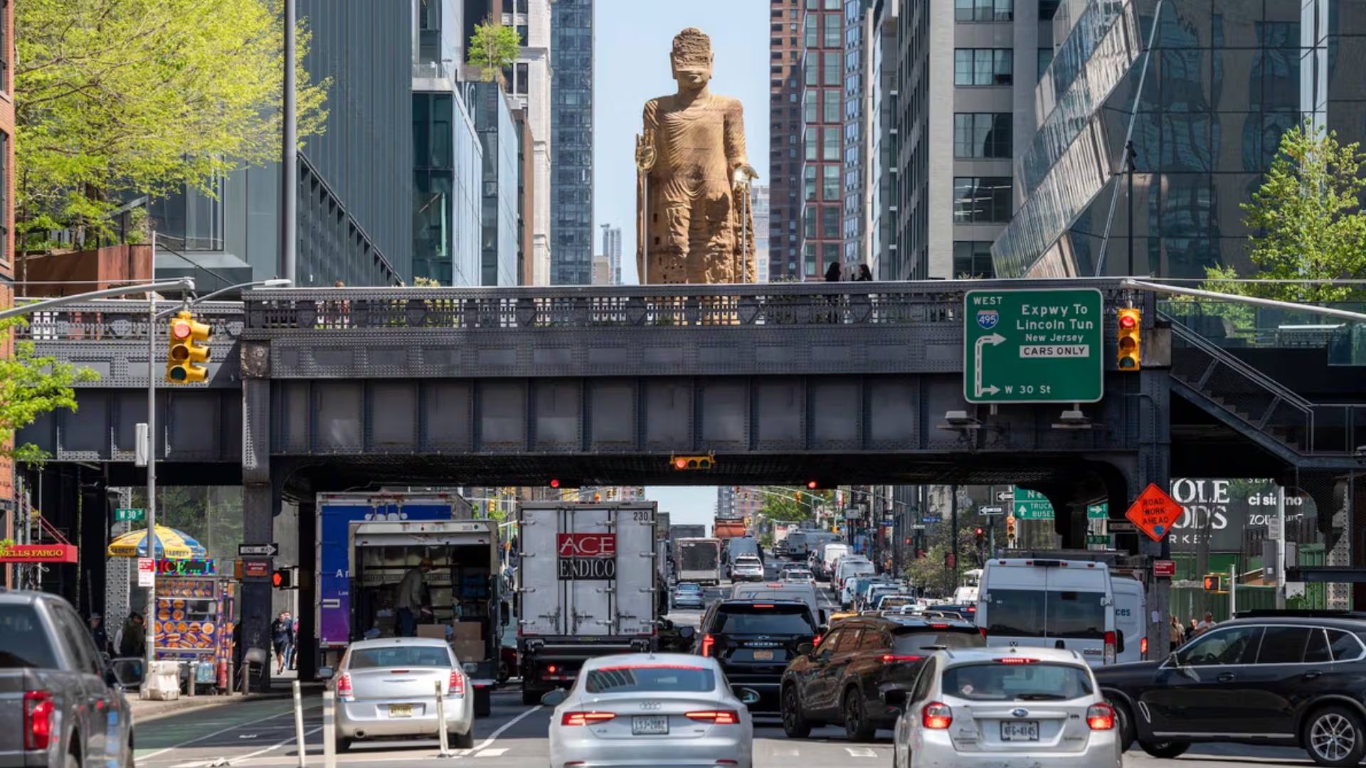 El público puede visitar la escultura en la intersección de la calle 30 Oeste y la Décima Avenida, donde se ofrecerán conferencias y meditaciones guiadas (X)