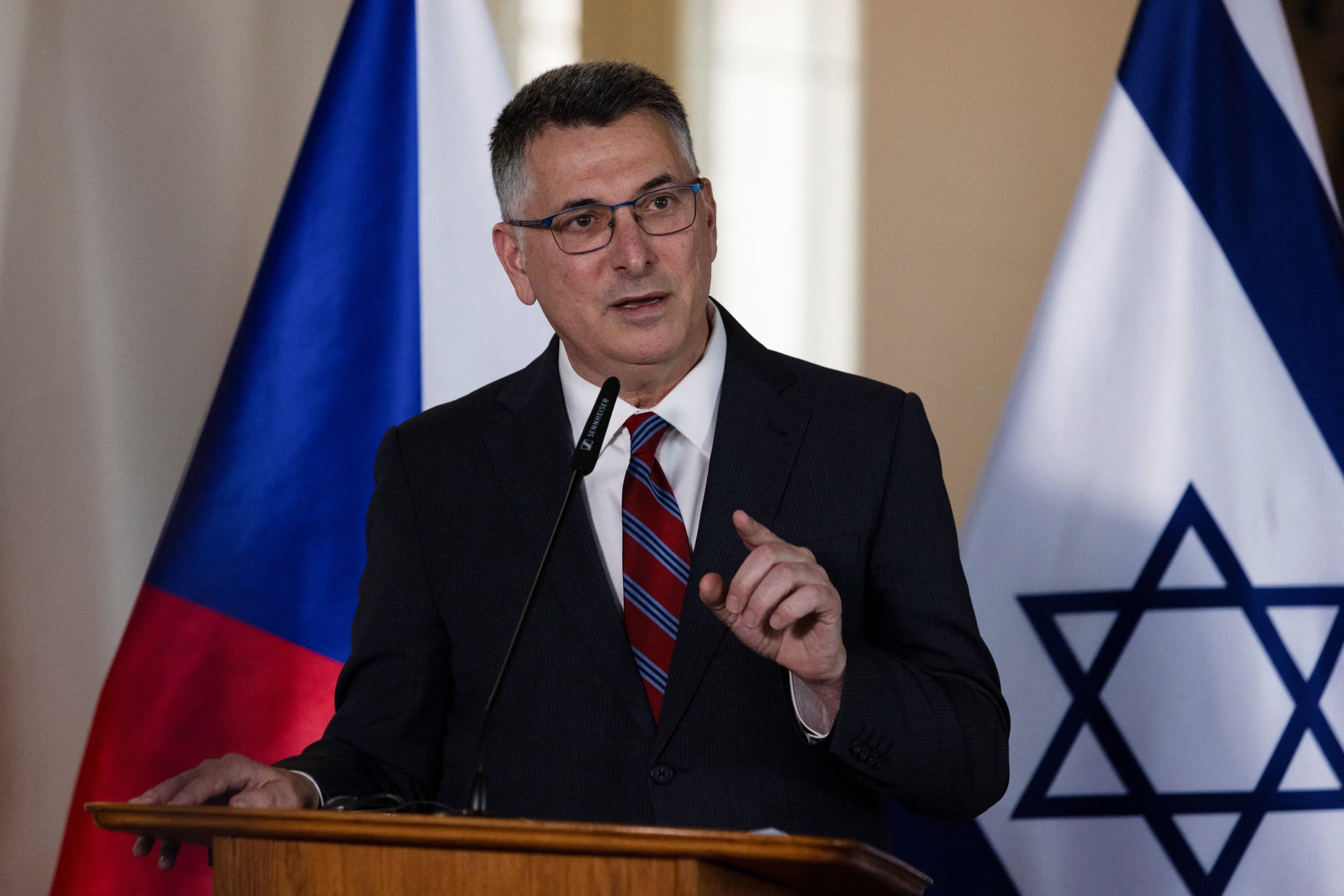 El canciller israelí Gideon Sa'ar criticó duramente a Ben Gvir por el video con los activistas: