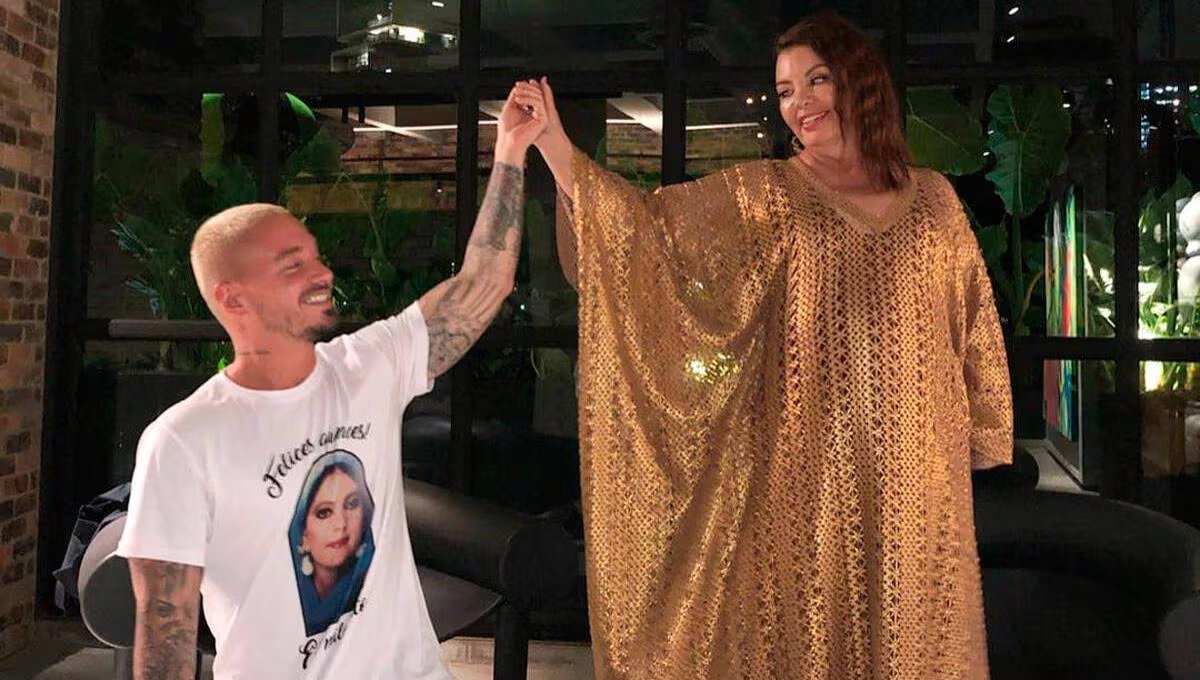 La madre de J. Balvin, médica de profesión, le recomendó apostar por su propio talento sin miedo a las expectativas familiares (Imagen: original tomada de @jbalvin.)