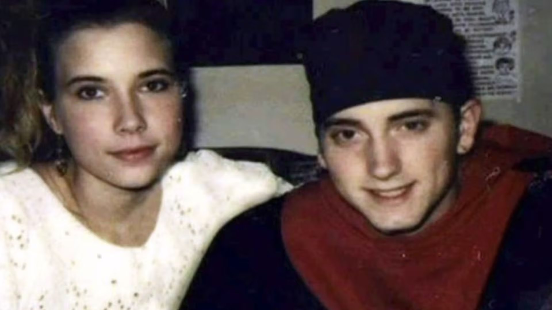 Figura mediática desde su relación con el rapero, Mathers estuvo en el centro de la atención pública por episodios personales y legales (Archivo/Redes sociales)