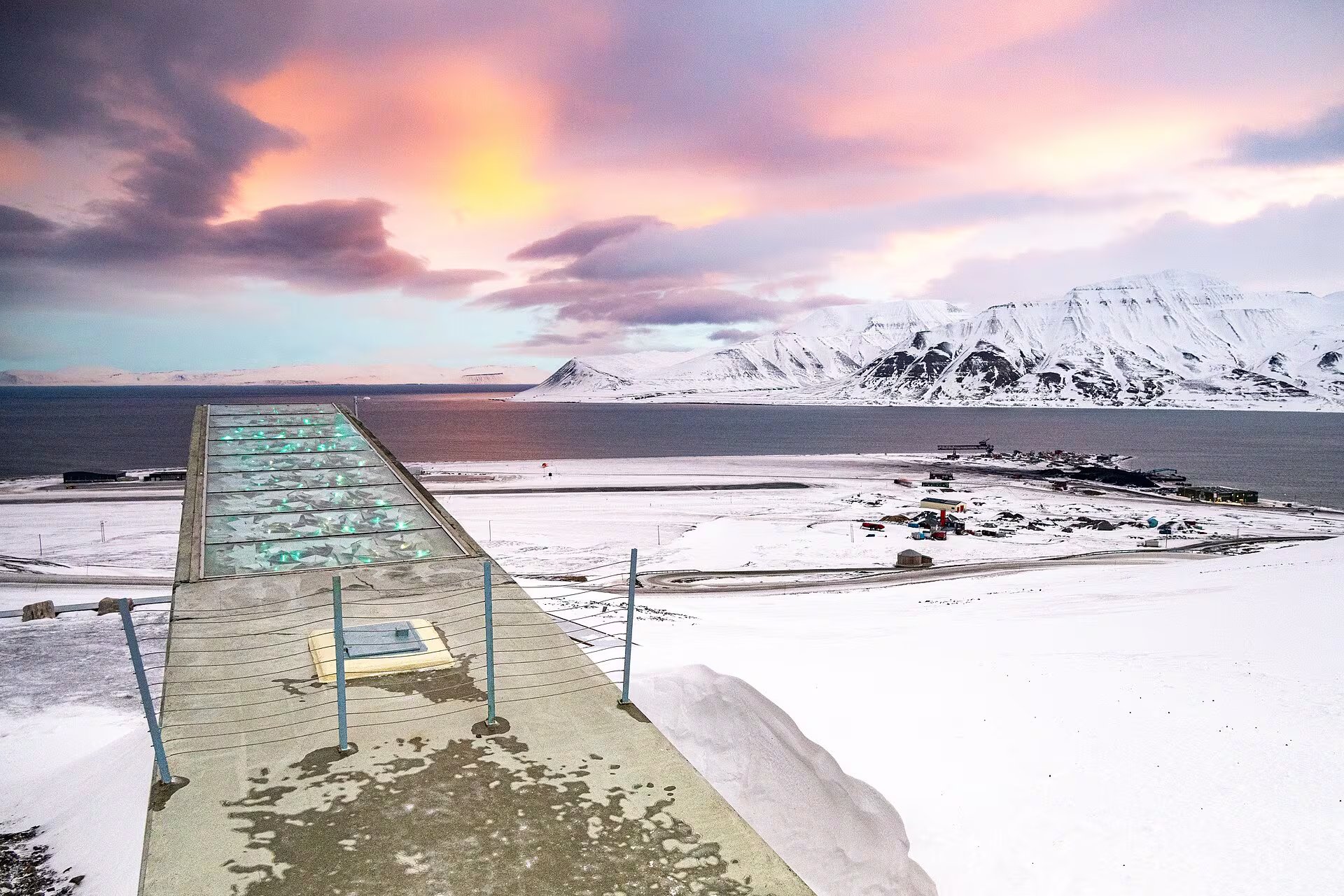 Bóveda Global de Semillas de Svalbard. (Michael Major/Wikimedia Commons)