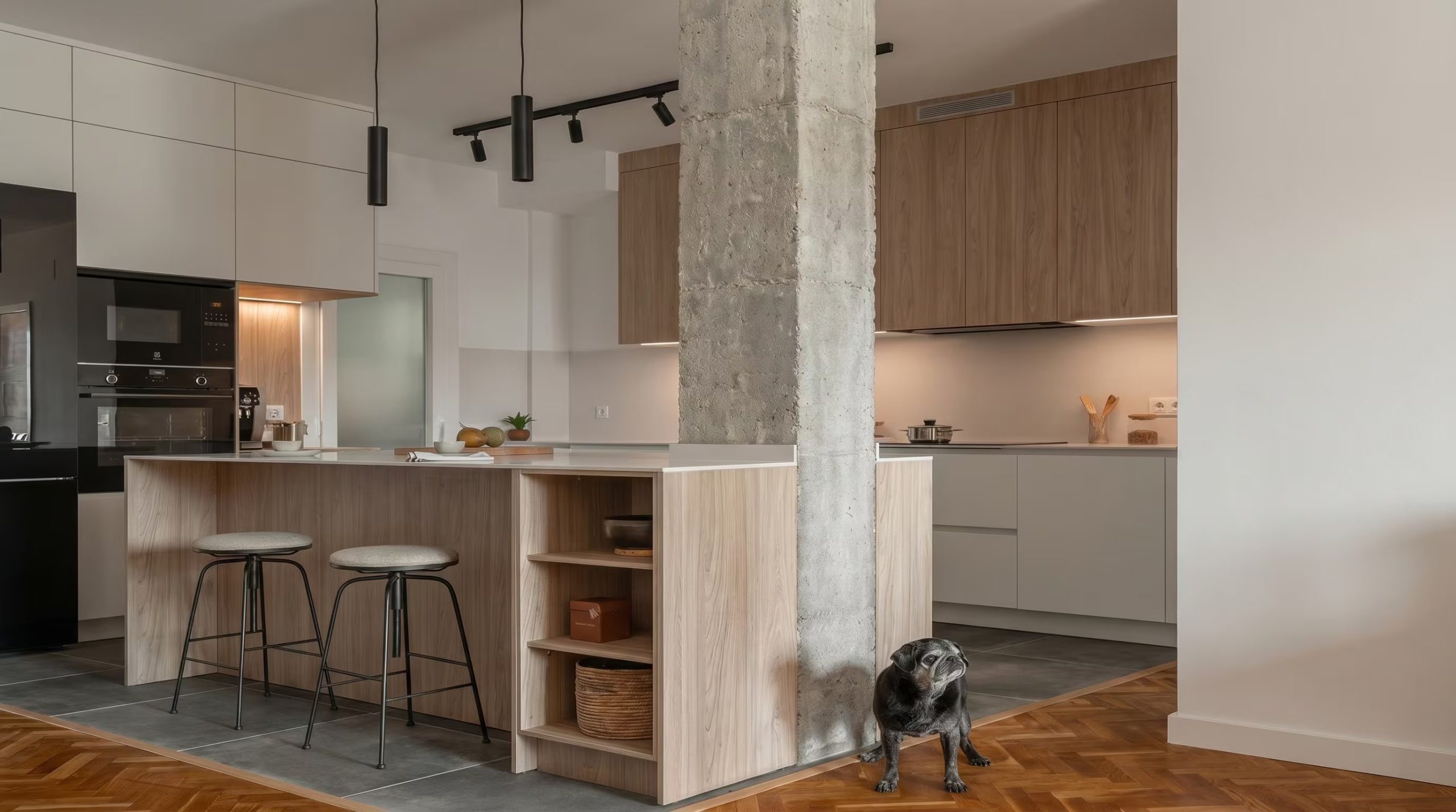 La cocina se integra con el salón y el comedor y concentra la convivencia diaria. (Imagen Ilustrativa Infobae)