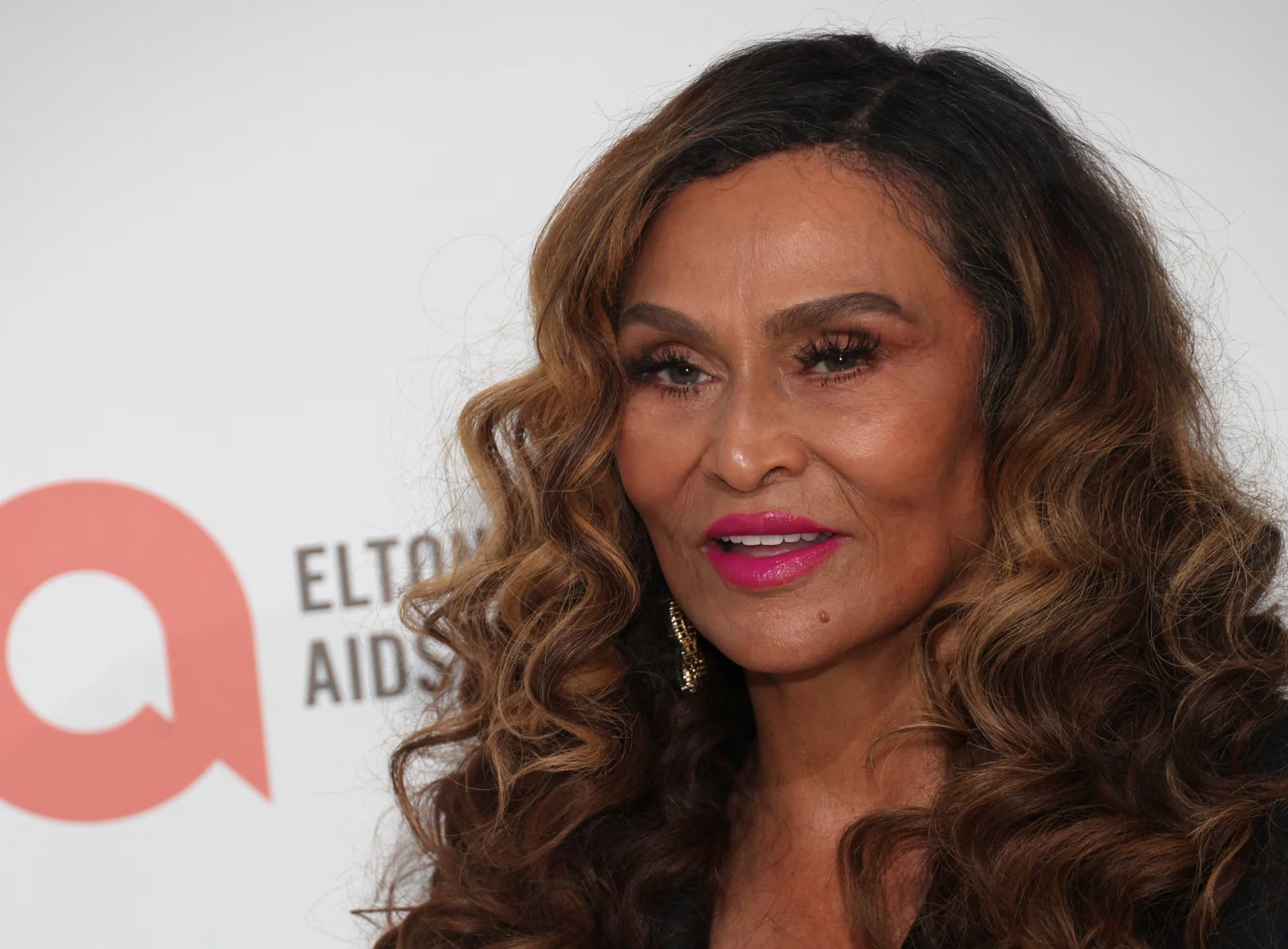 Tina Knowles recordó que el padre de sus hijas no estaba totalmente de acuerdo con llevarlas a terapia. (REUTERS/Aude Guerrucci)