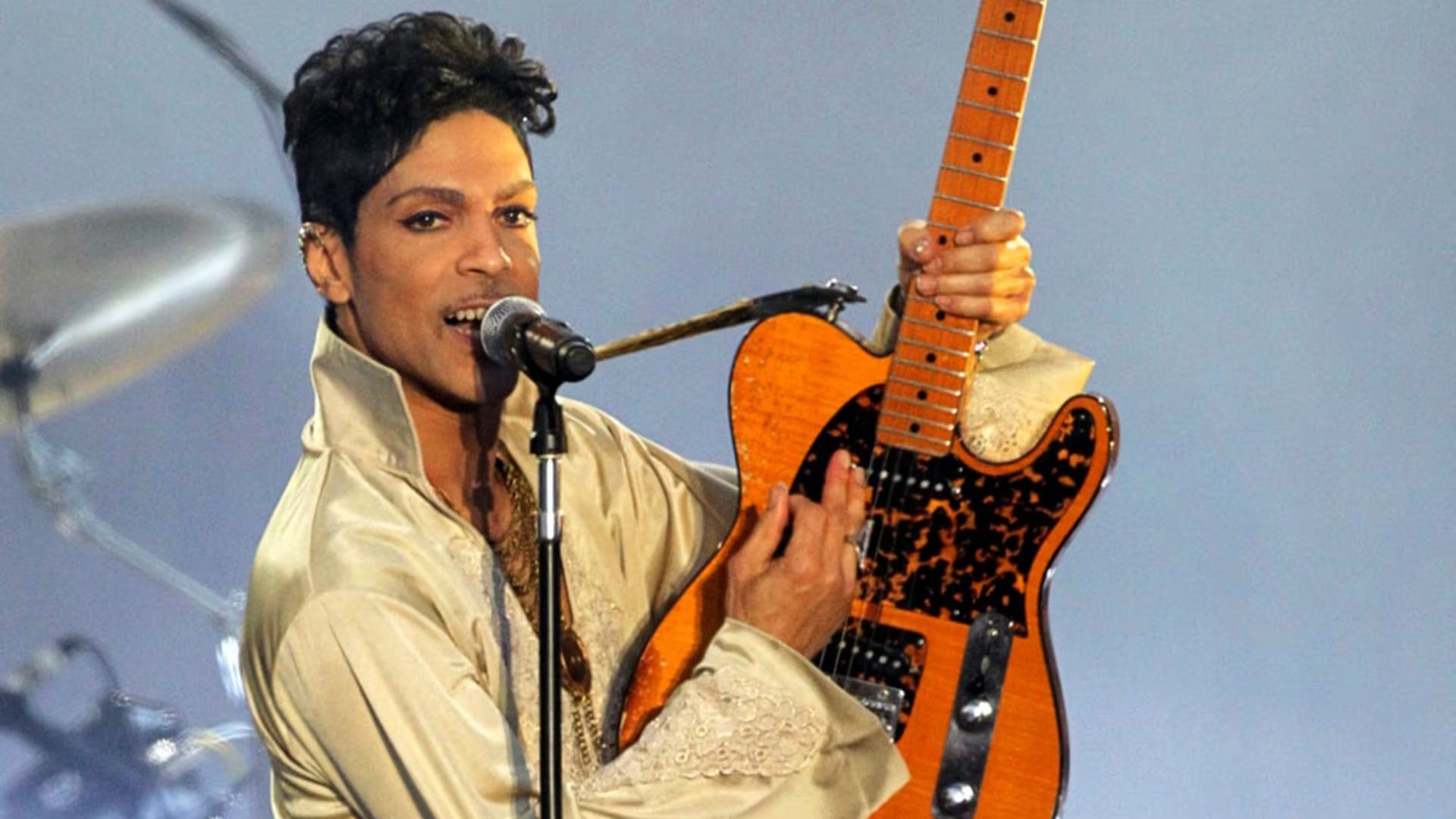 Las experiencias de conciertos y recuerdos familiares resaltan la influencia perdurable de la música de The Cure y Prince en la vida de Pedro Pascal (Reuters)