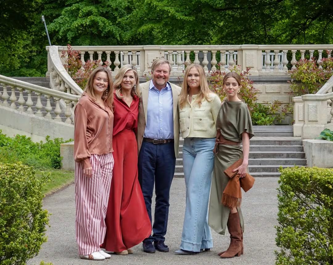 La familia real de Holanda derrocha naturalidad en su posado veraniego (Instagram)