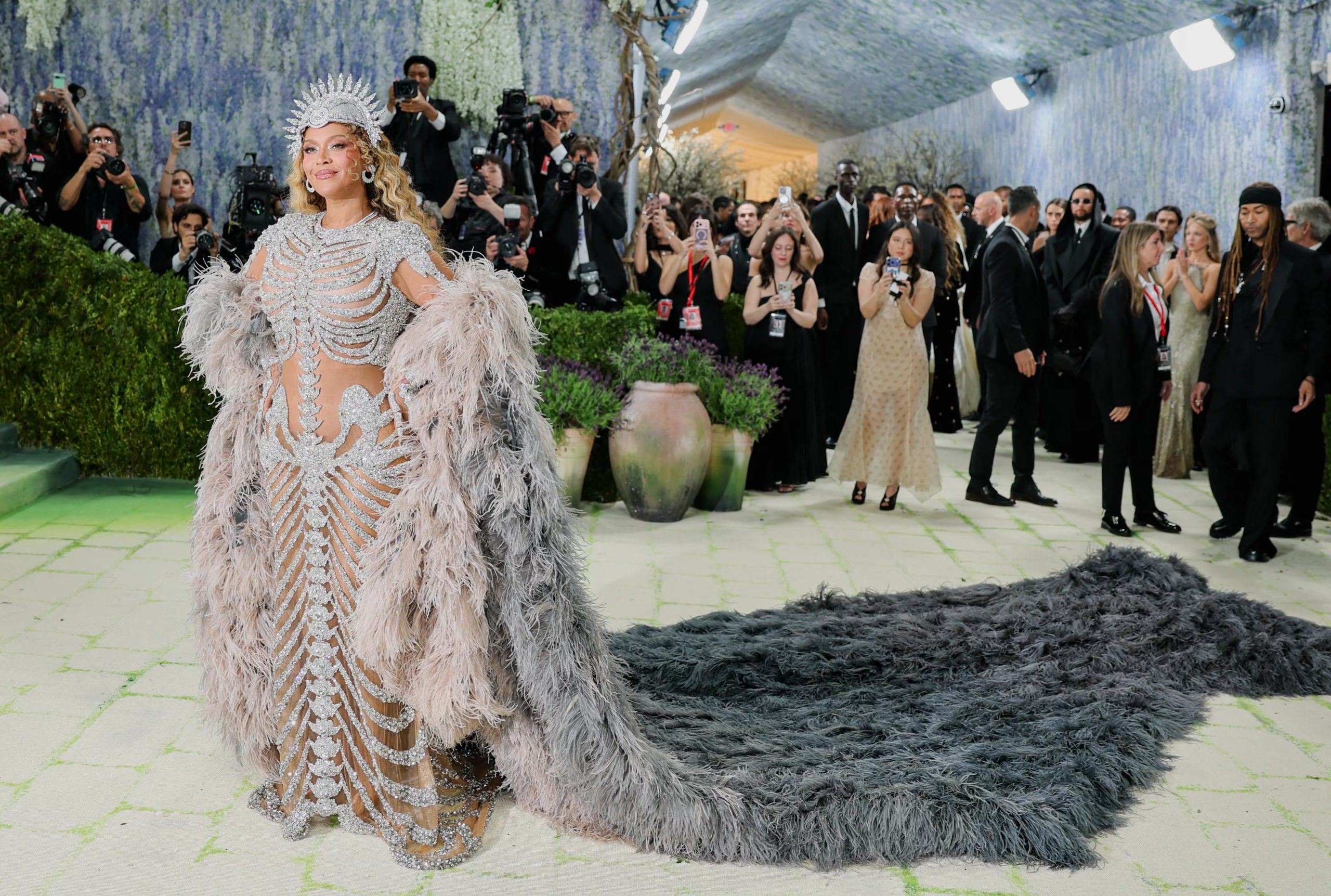Beyonce fue copresidenta de la edición 2026 de la Met Gala junto a otras personalidades. (REUTERS/Daniel Cole)