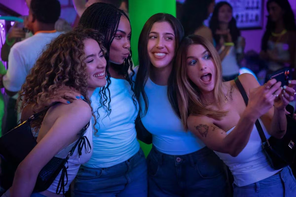 La actriz celebró su reciente papel en la película de Netflix 