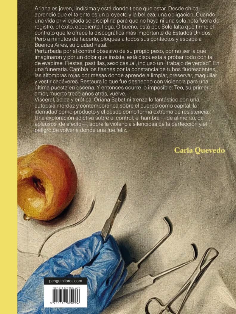 La portada del libro se realizó en una morgue real, tras una exhaustiva investigación forense sobre la representación de la muerte en la piel