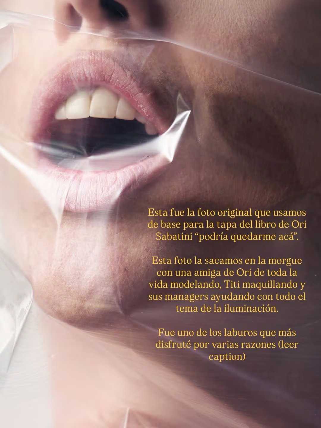 Eugenia, amiga de Oriana Sabatini, posó como modelo para la portada, y Tiziana Sabatini, hermana de la autora, asumió el maquillaje y parte del diseño