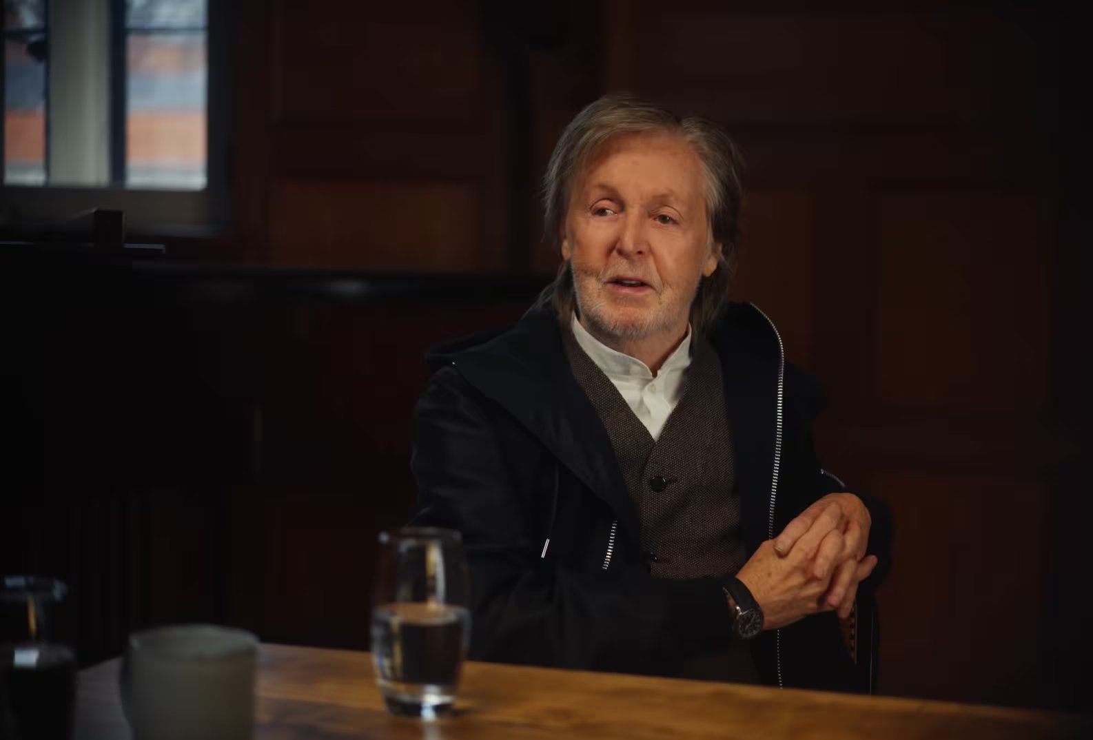 La estrecha relación entre Paul McCartney y Bob Dylan se caracteriza por la admiración mutua y una distancia marcada a lo largo de décadas (Captura de video: YouTube/@PaulMcCartney)