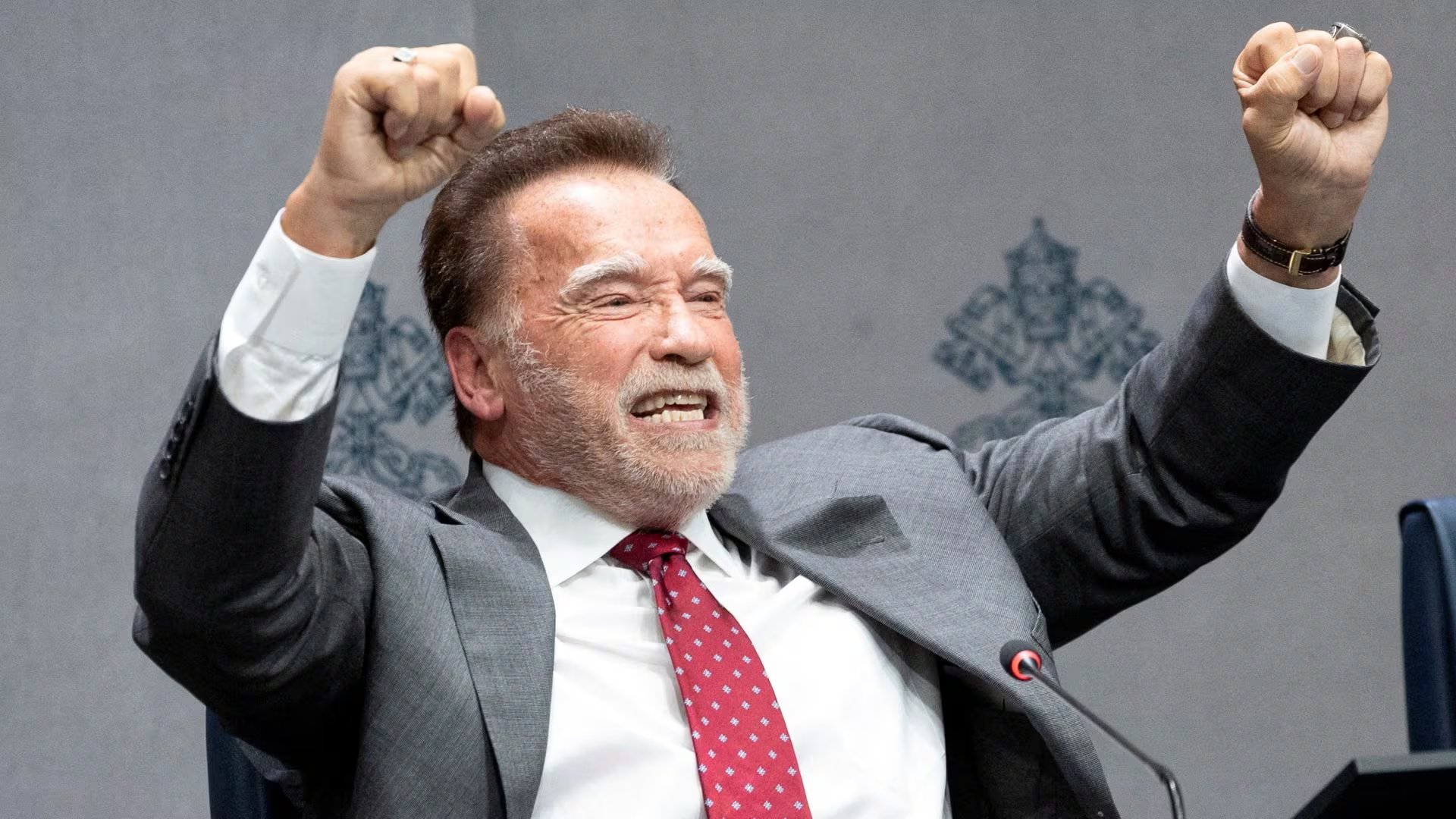 Arnold Schwarzenegger impulsa su rutina diaria con la filosofía de la