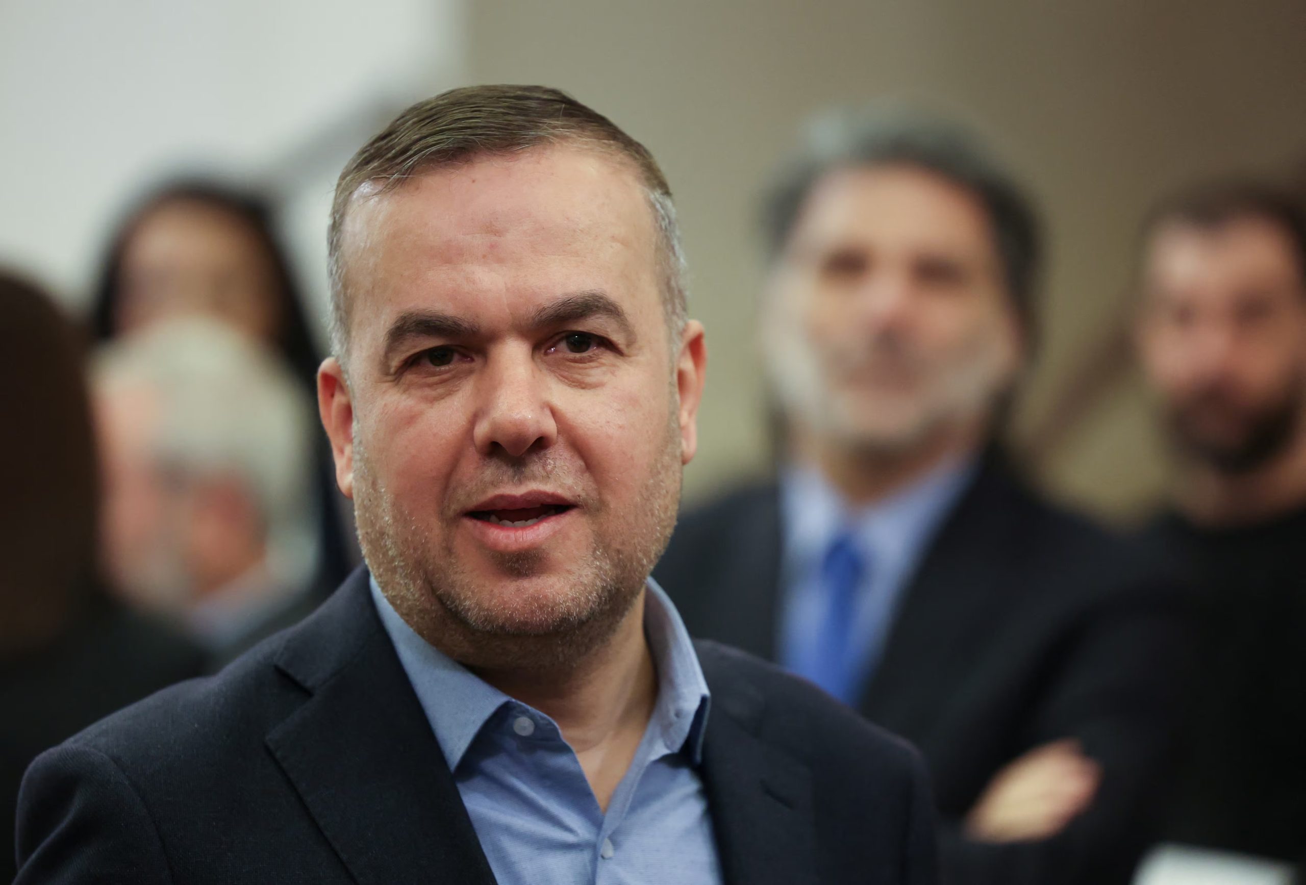 El diputado de Hezbollah, Hassan Fadlallah, advirtió el sábado sobre “una nueva fase” en medio de las hostilidades entre el grupo terrorista e Israel en Líbano (REUTERS/Mohamed Azakir)