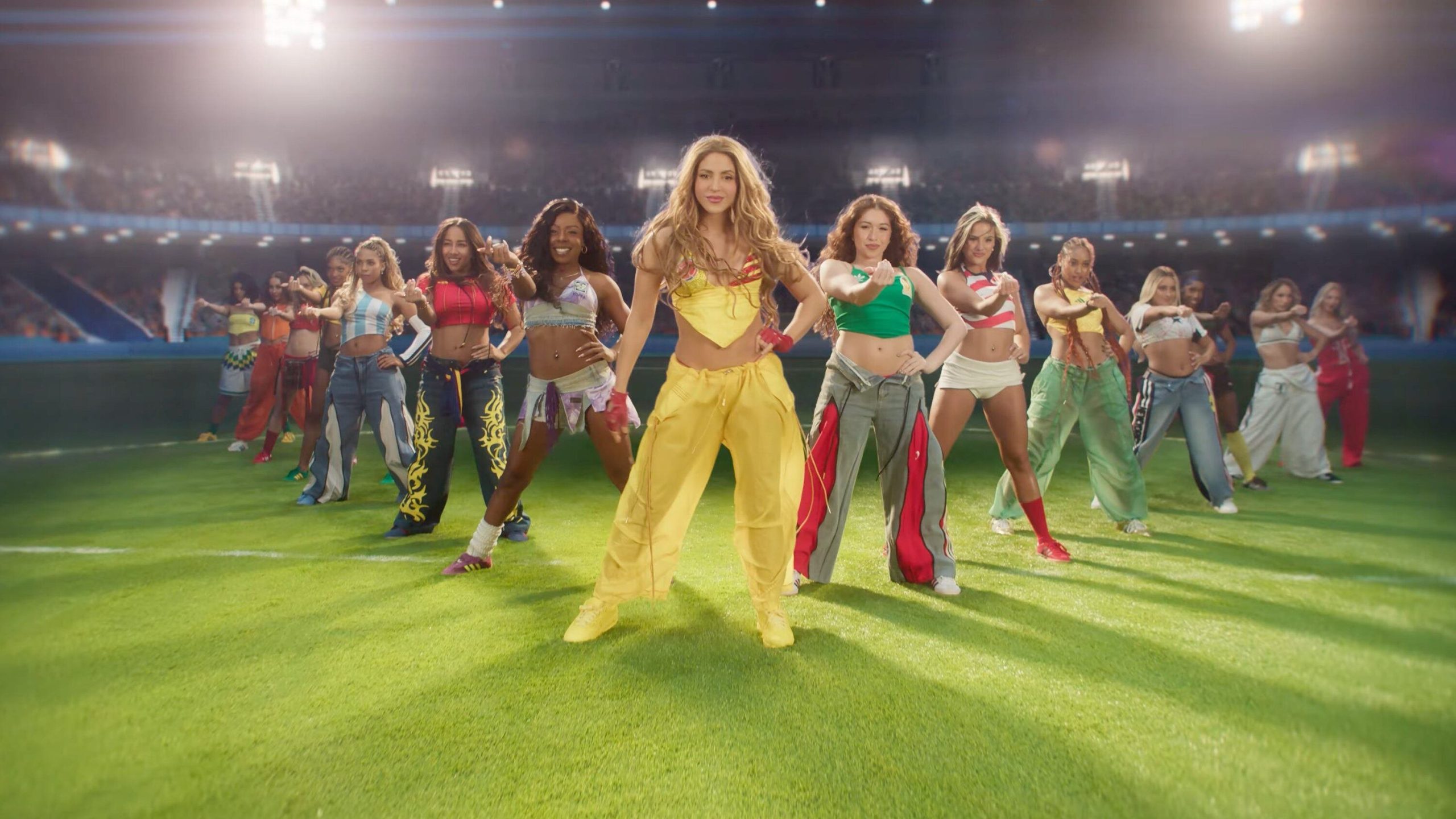El video tiene más de 1.6 millones de vistas en menos de cinco horas - crédito @Shakira/YouTube
