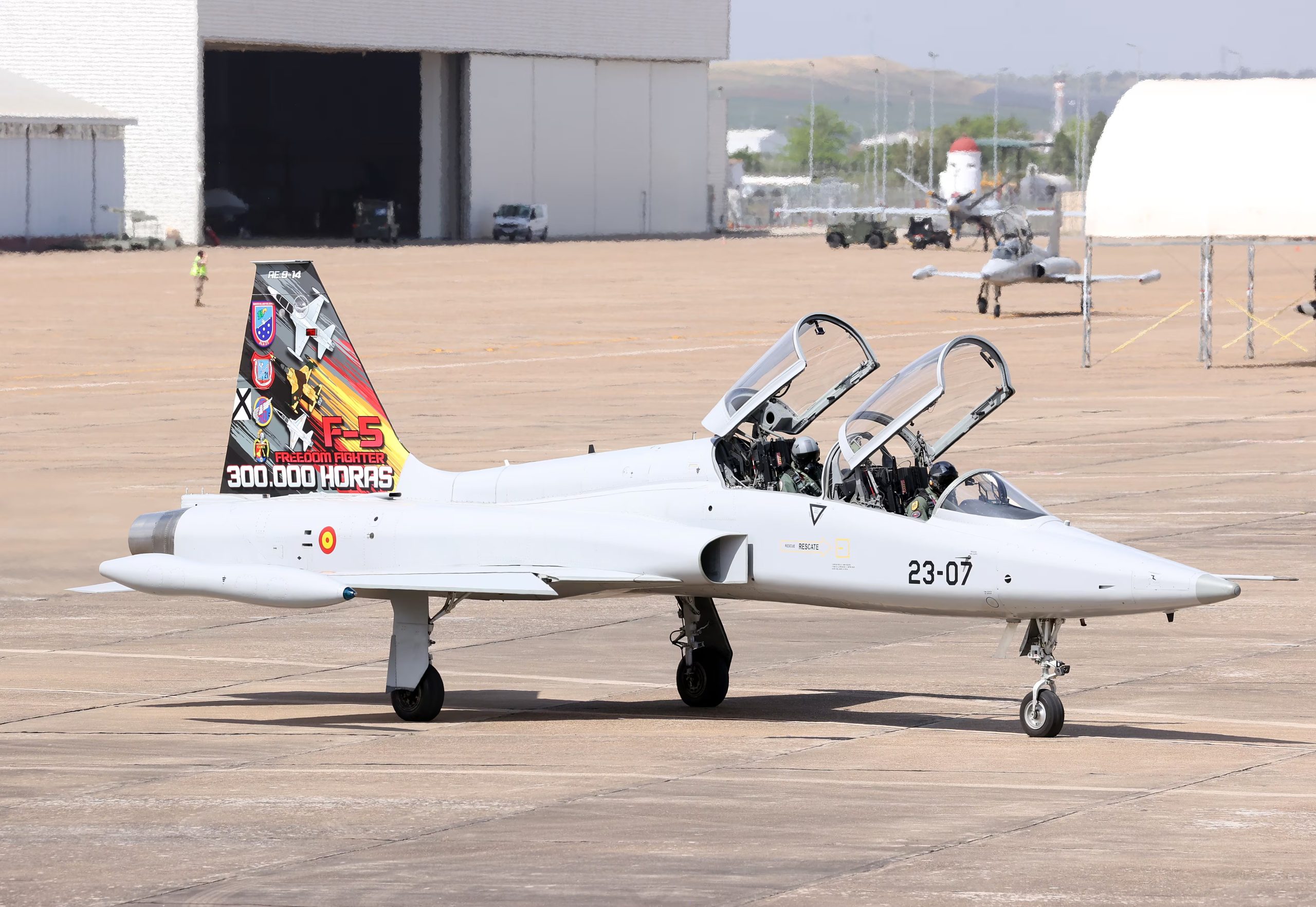 Rodaje previo al despegue del vuelo de instrucción en la Base Aérea de Talavera la Real (Badajoz). (© Casa de S.M. el Rey)