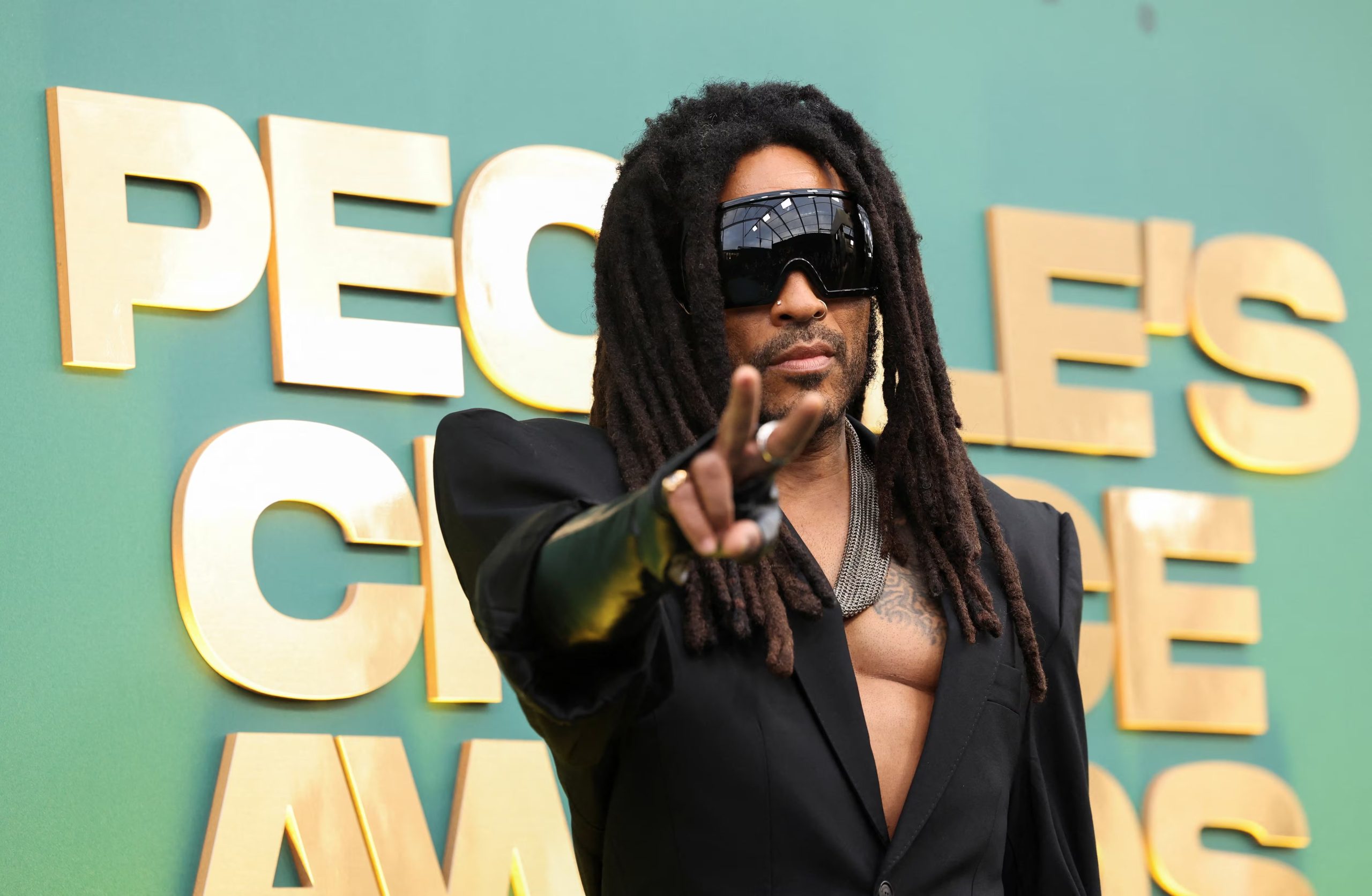 Kravitz afirmó que todas las experiencias y lugares recorridos se reflejan y enriquecen cada uno de sus proyectos musicales y creativos (REUTERS)