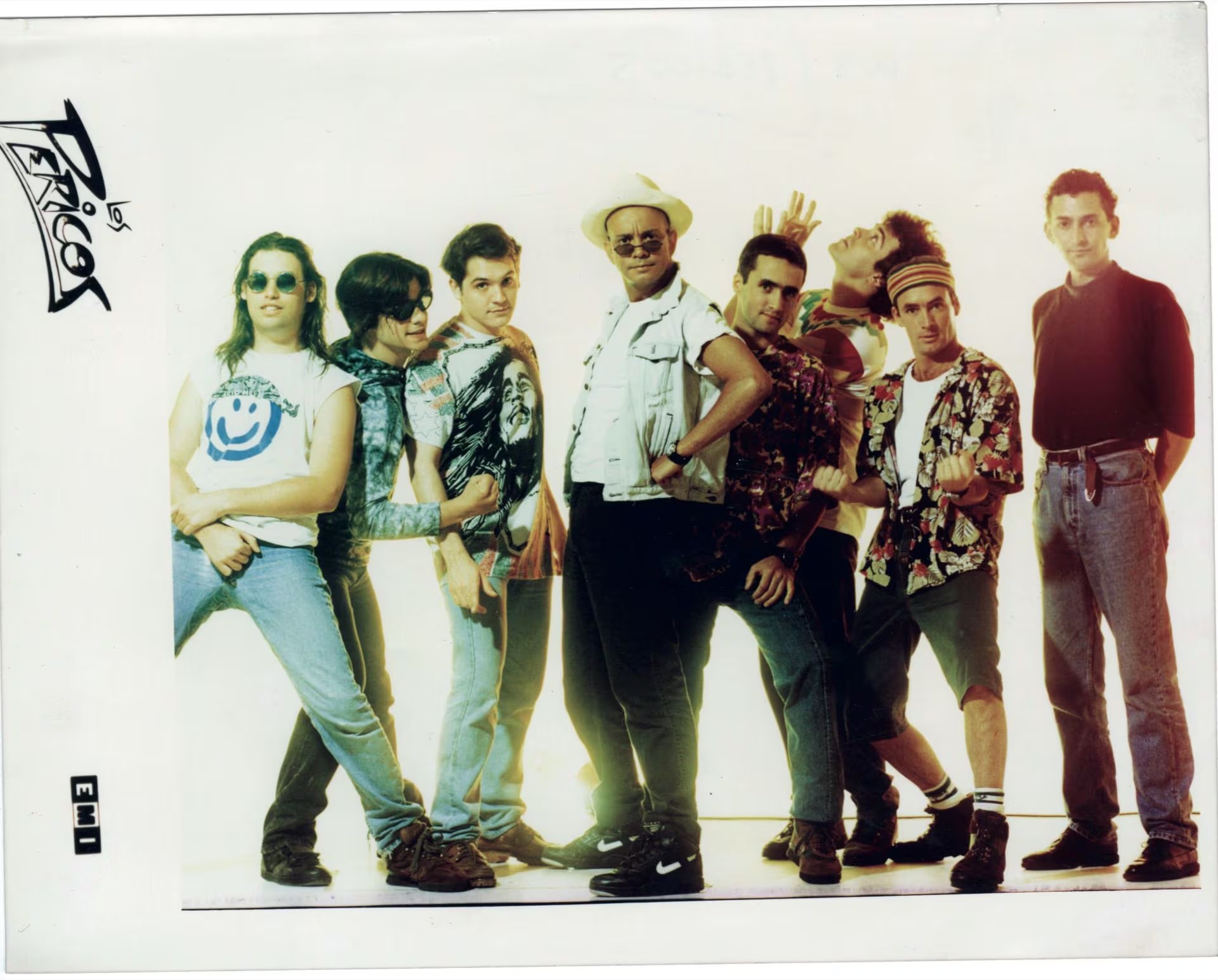 El álbum Inmortal marca el regreso de Los Pericos a las composiciones originales, explorando nuevas temáticas y estilos sin perder su esencia reggae rock