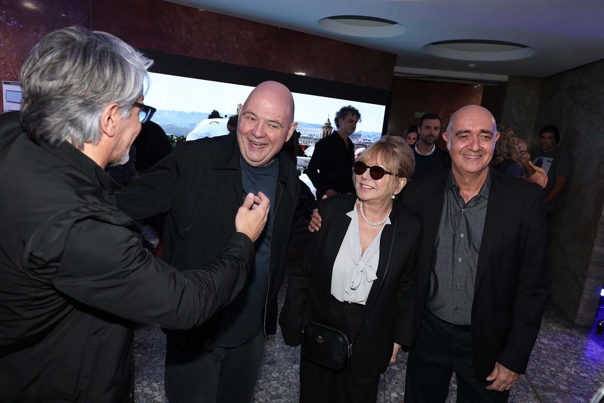 Pablo Echarri junto a Carlos Rottemberg y Soledad Silveyra
