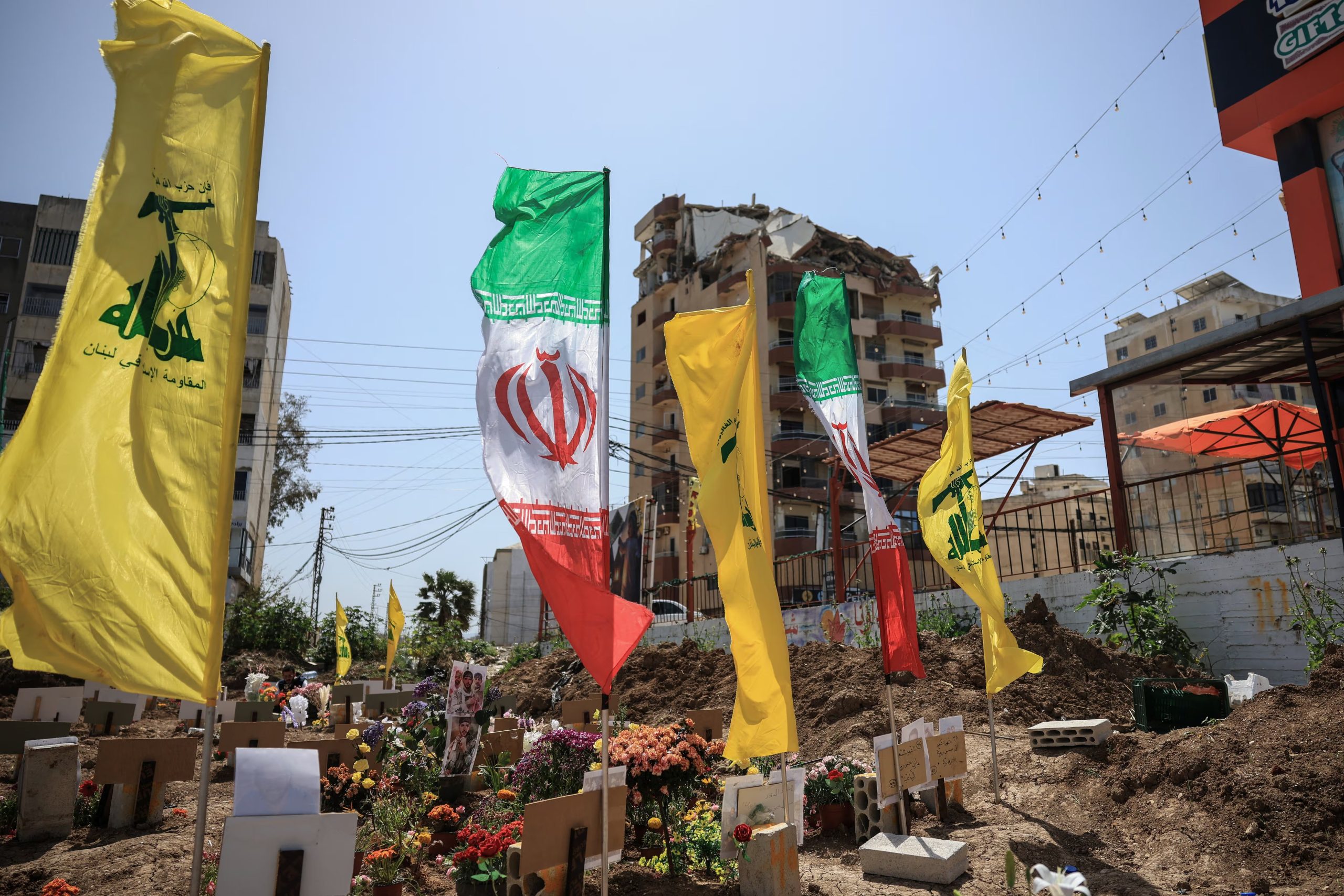 El grupo terrorista Hezbollah es respaldado por el régimen de Irán (REUTERS/Louisa Gouliamaki)