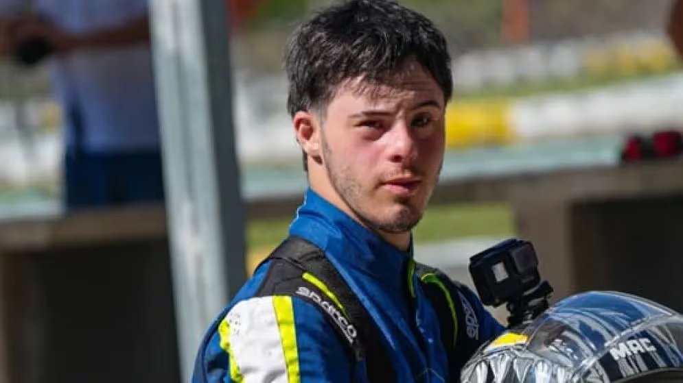 El acompañamiento familiar jugó un papel clave en la preparación de Lucas Tomasi, quien alternó entrenamientos en tierra y asfalto para perfeccionar su técnica