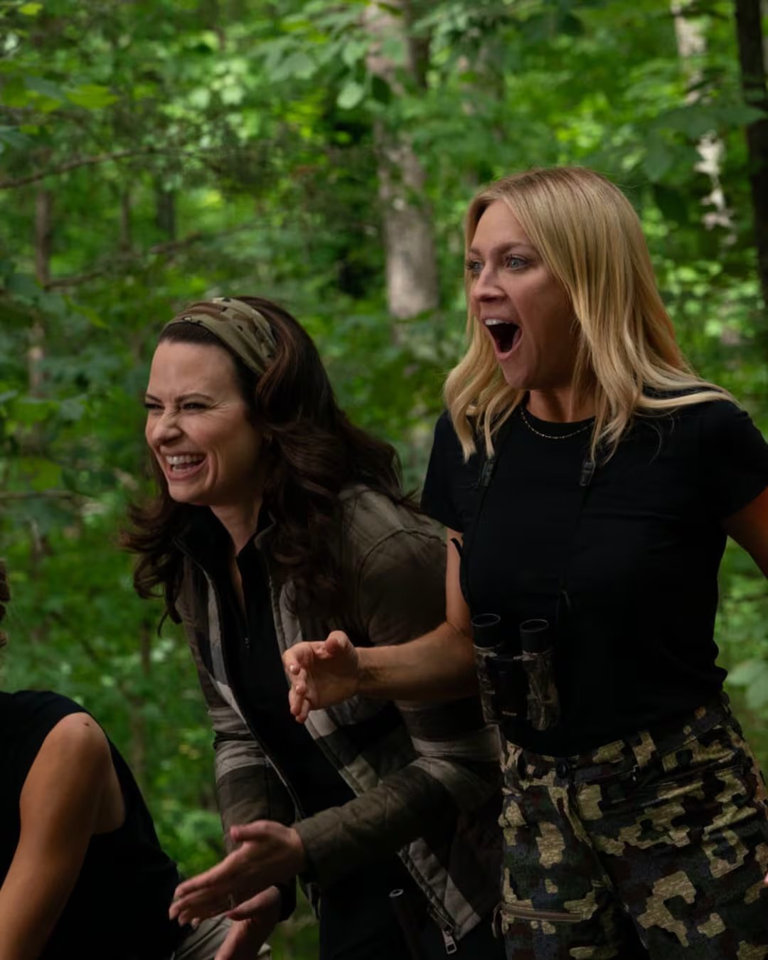 La serie promete sorpresas con la incorporación de nuevos rivales y la transformación de las relaciones entre Margo y Sophie. (Instagram /thehuntingwives)
