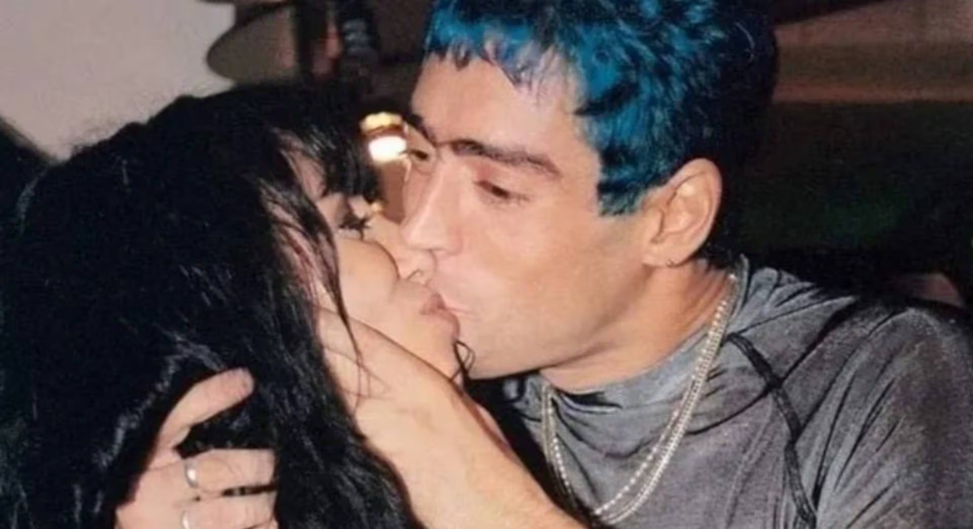 Marixa Balli y Rodrigo Bueno a los besos luego de la consagración de 