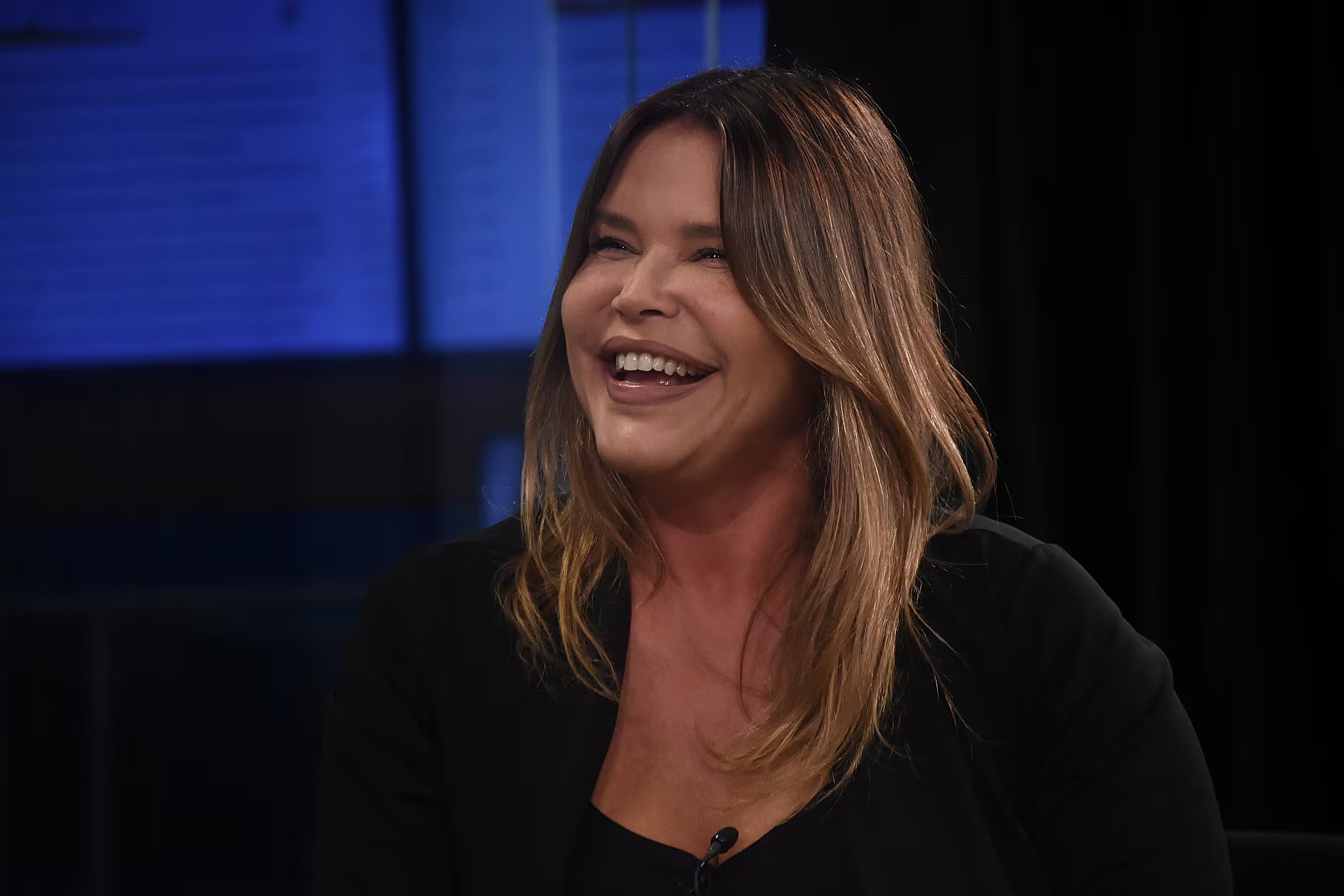 Nazarena Vélez tiene una capacidad para reírse de si misma y transformar una anécdota en un blooper que desata carcajadas