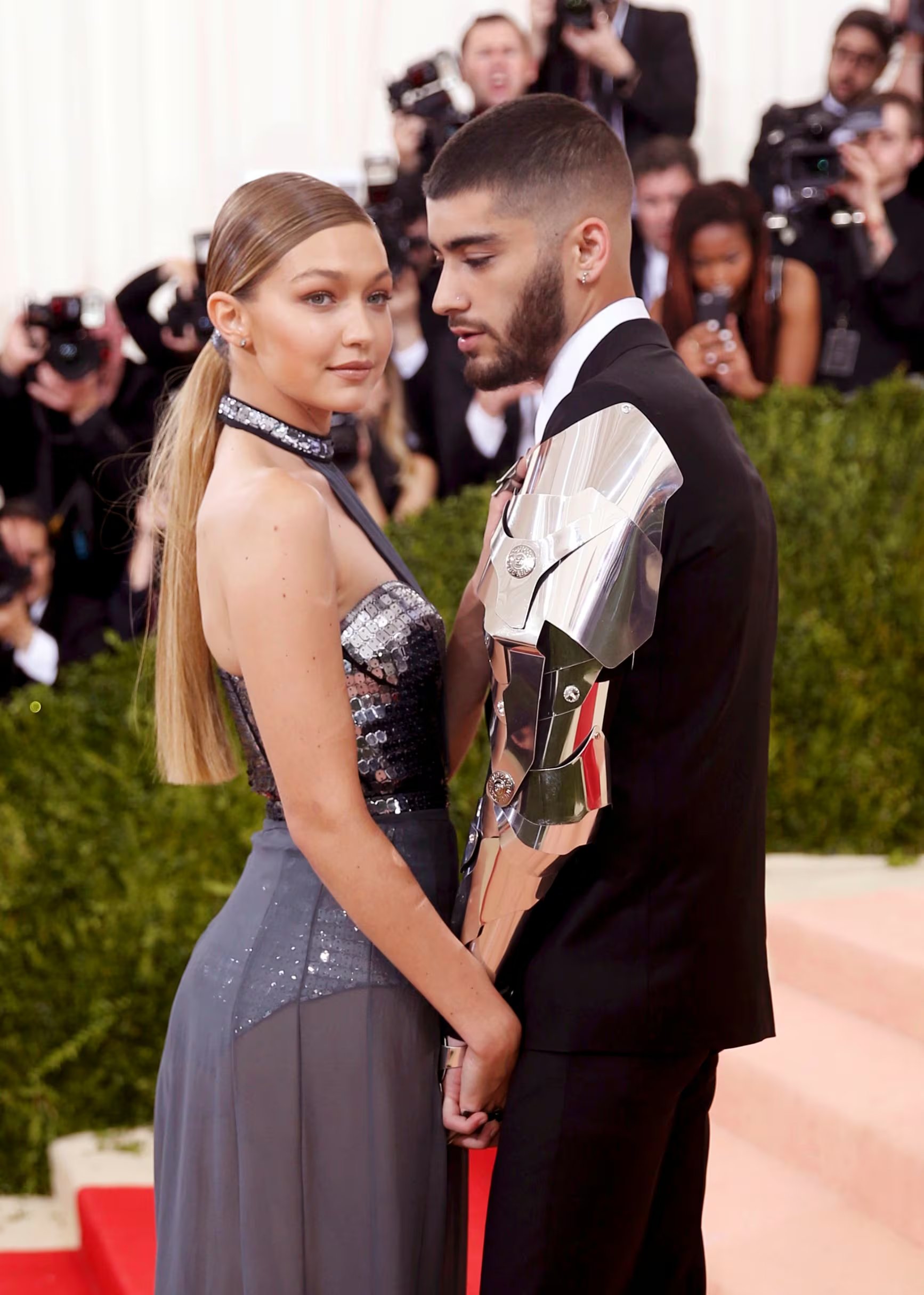 Zayn Malik declaró no tener interés en regresar al Met Gala, rechazando la superficialidad y el protagonismo de la alfombra roja (REUTERS/Eduardo Munoz)