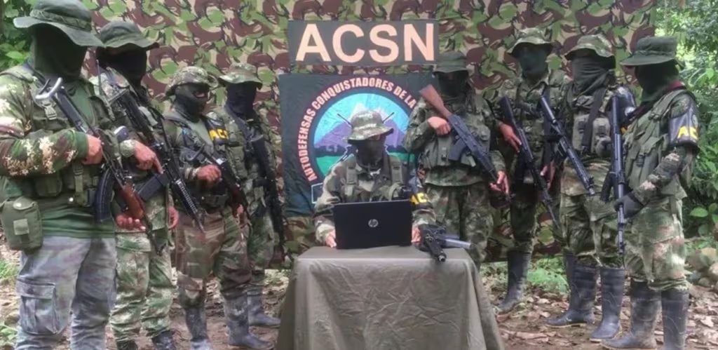 La decisión de suspender las acciones armadas será revisada bajo protocolos legales y de seguridad por las autoridades colombianas - crédito Pares